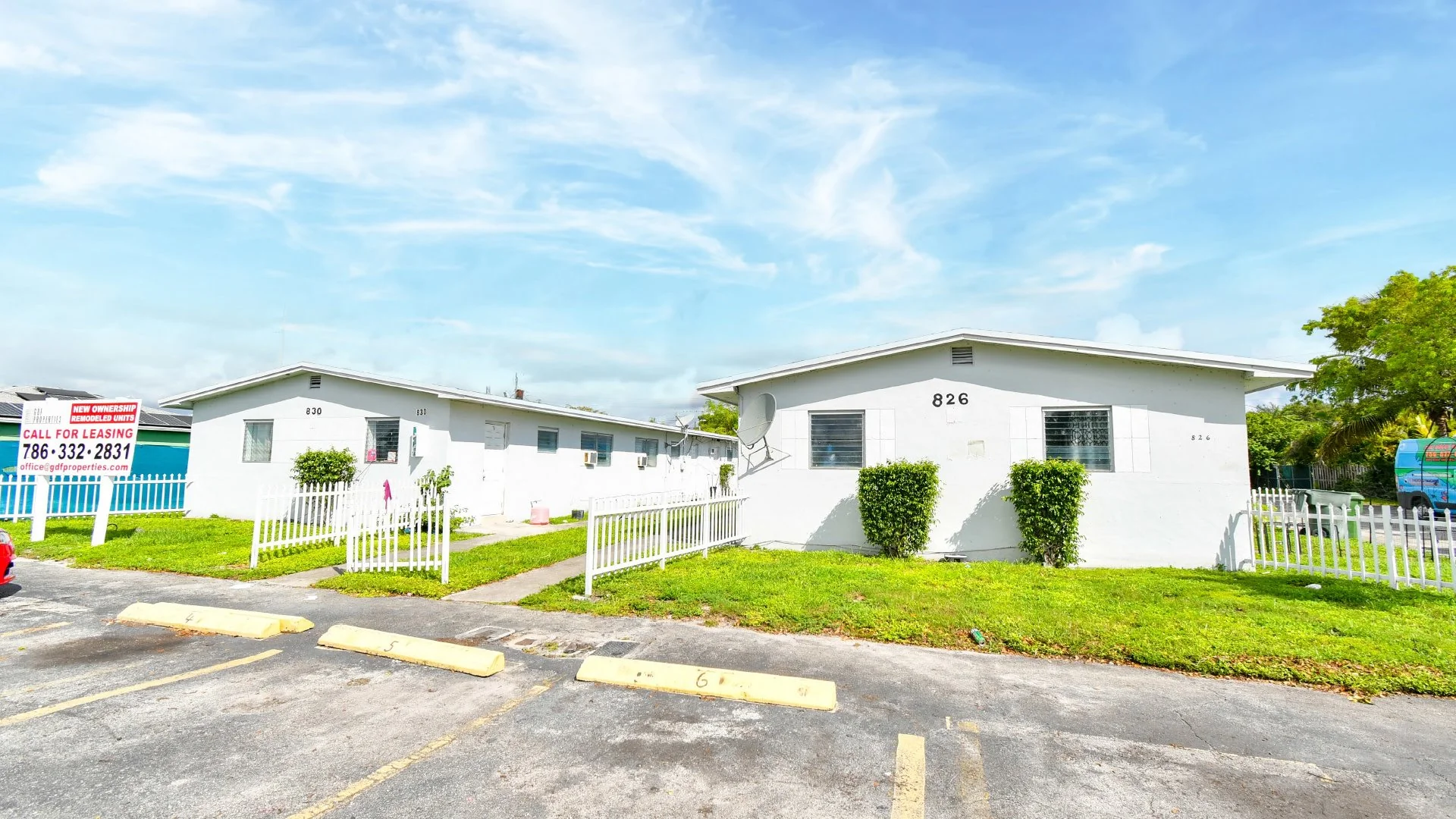826 NW 7th St — Sale in Hallandale Beach, FL, photo 3 of 5