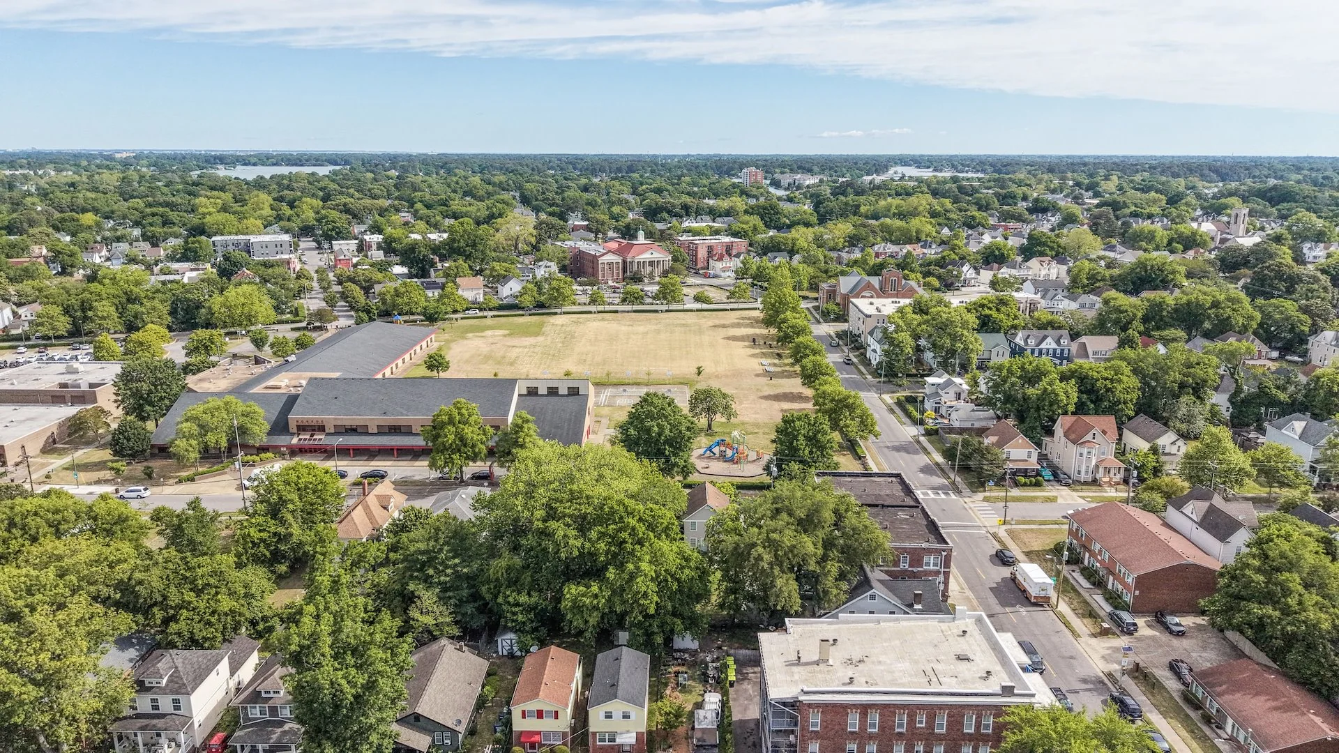 2811-2815 Colonial Avenue — Sale in Norfolk, VA, photo 2 of 5