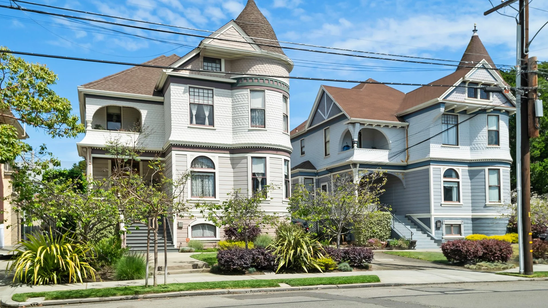 1833 & 1837 Clinton Ave — Sale in Alameda, CA, photo 1 of 4