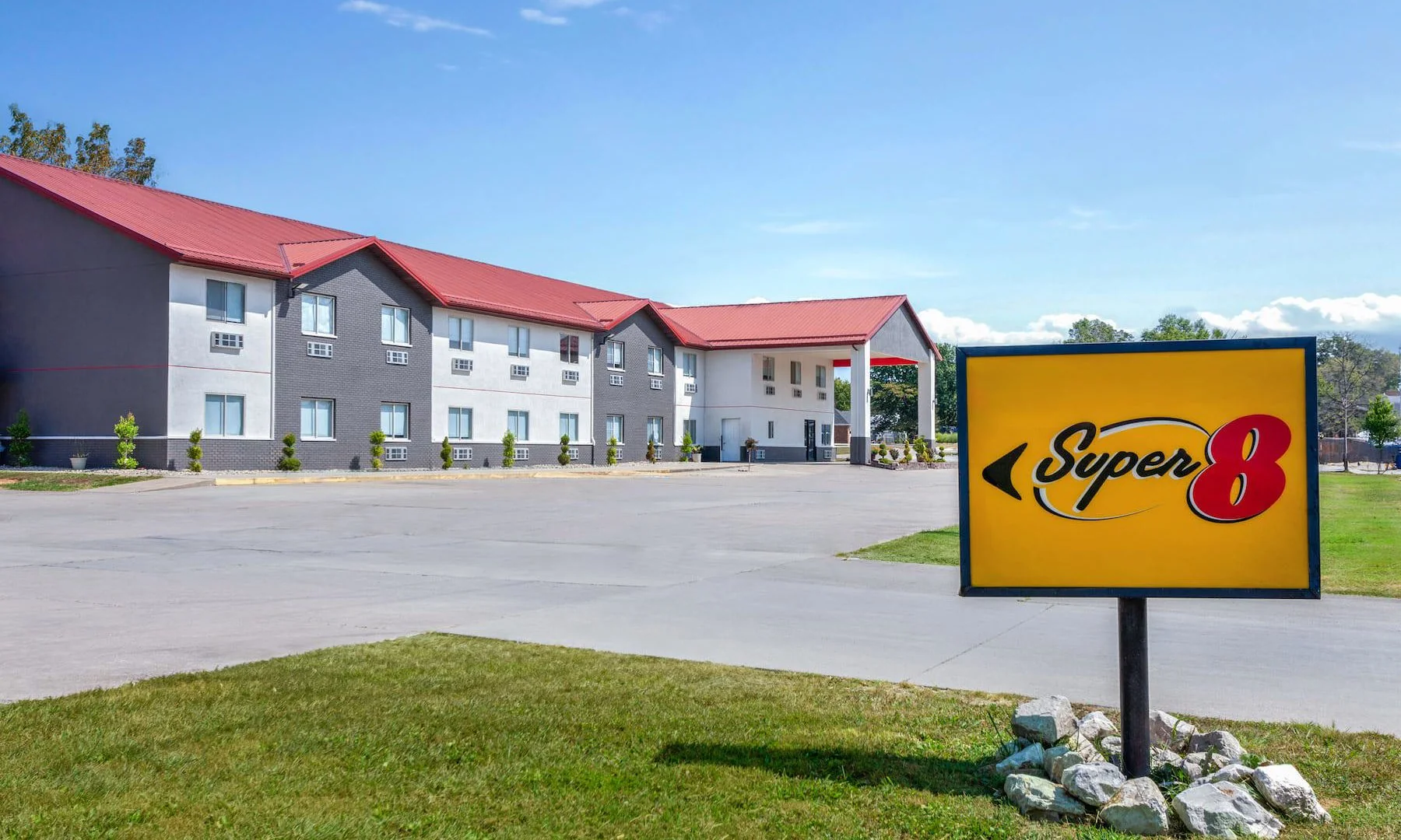 Super 8 by Wyndham Olney - hospitality for sale in olney, IL