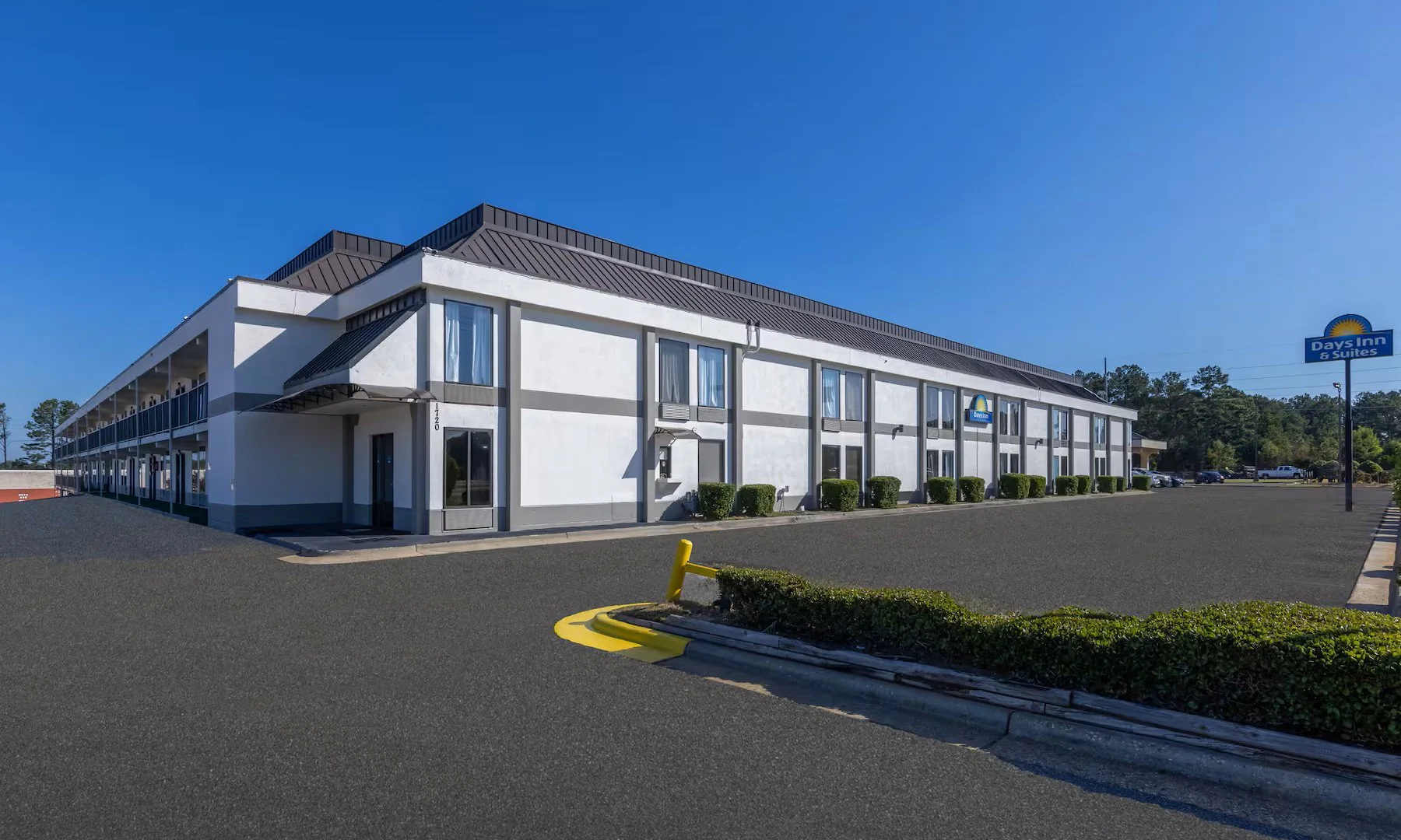Days Inn & Suites Fayetteville - hospitality for sale in fayetteville, NC