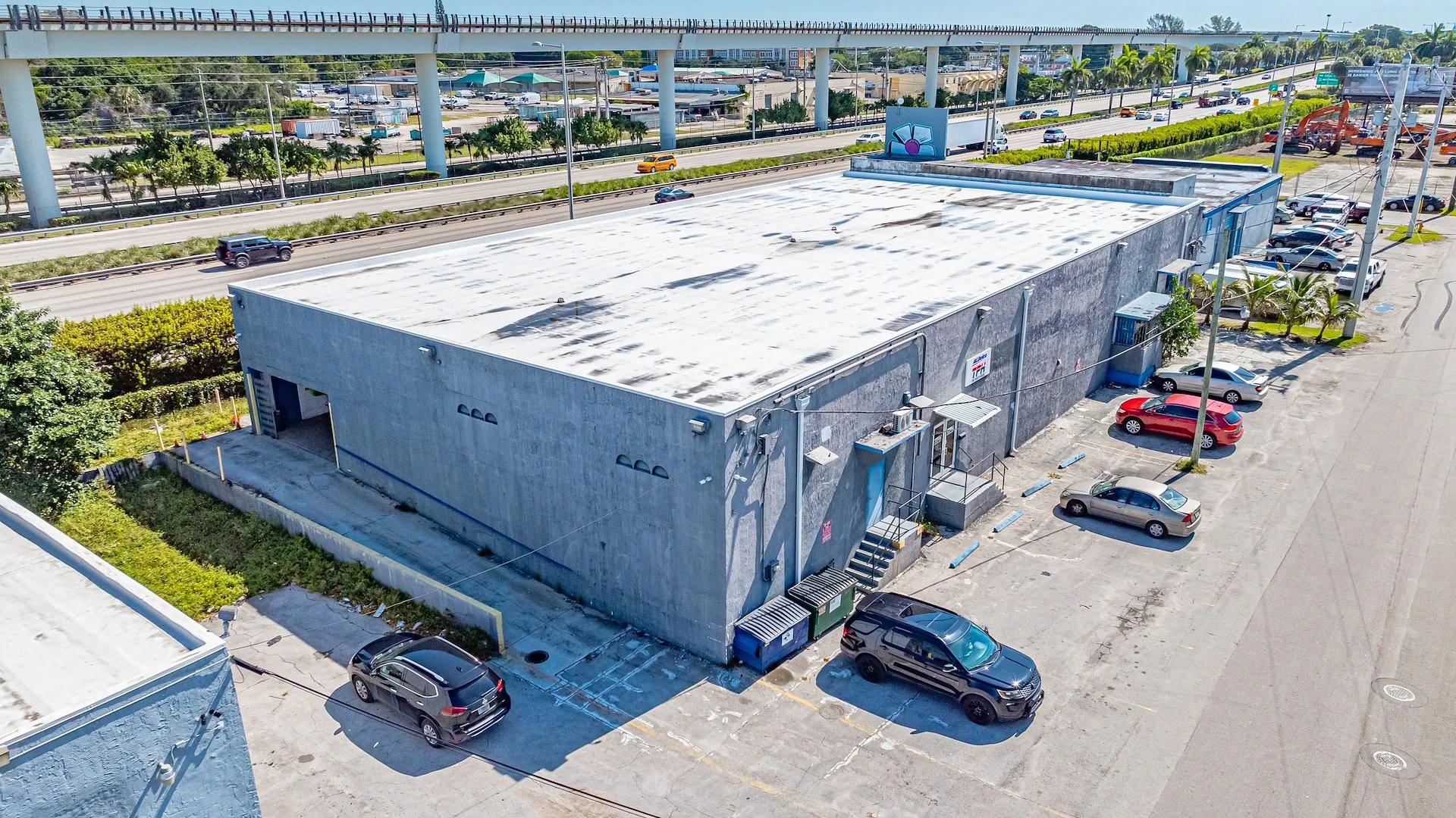 The Parts House – NNN Industrial Building — Sale in Miami, FL, photo 2 of 2