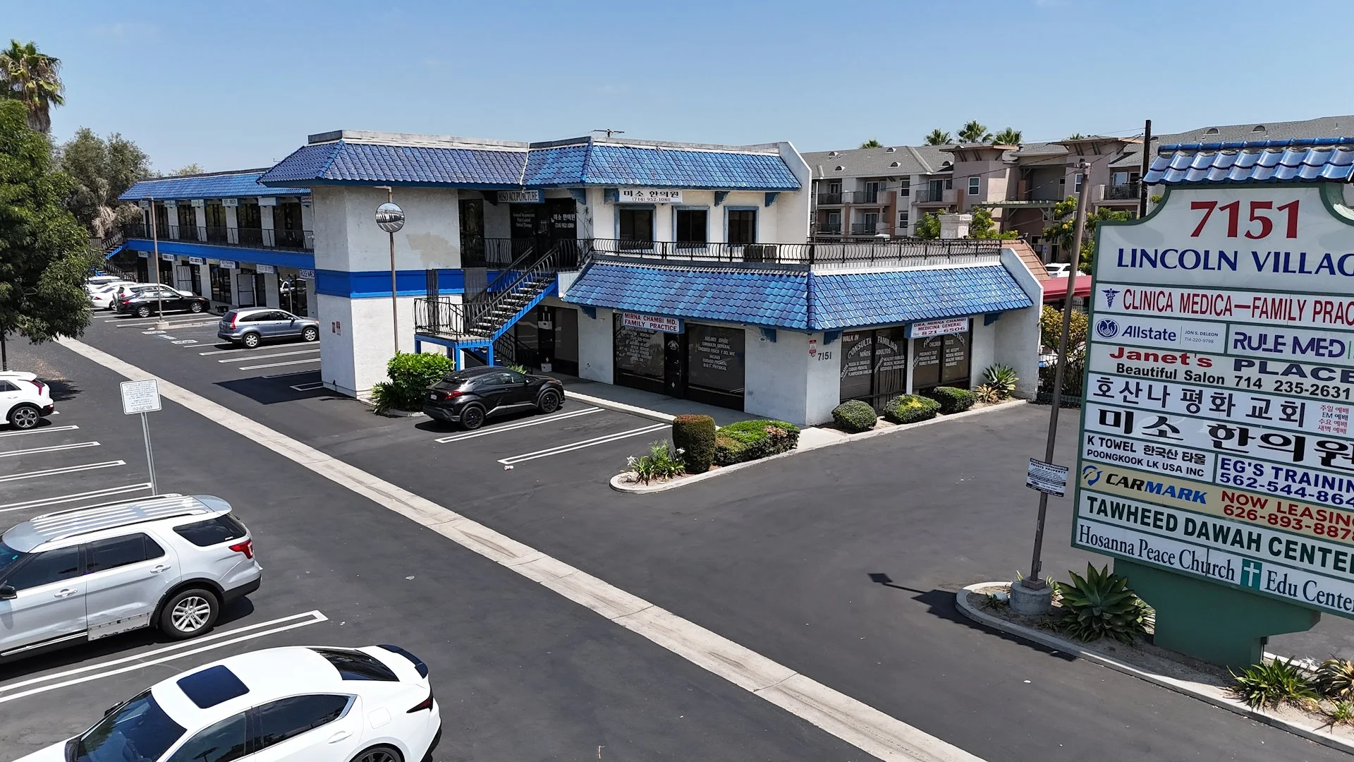 Lincoln Village — Sale in Buena Park, CA, photo 3 of 3