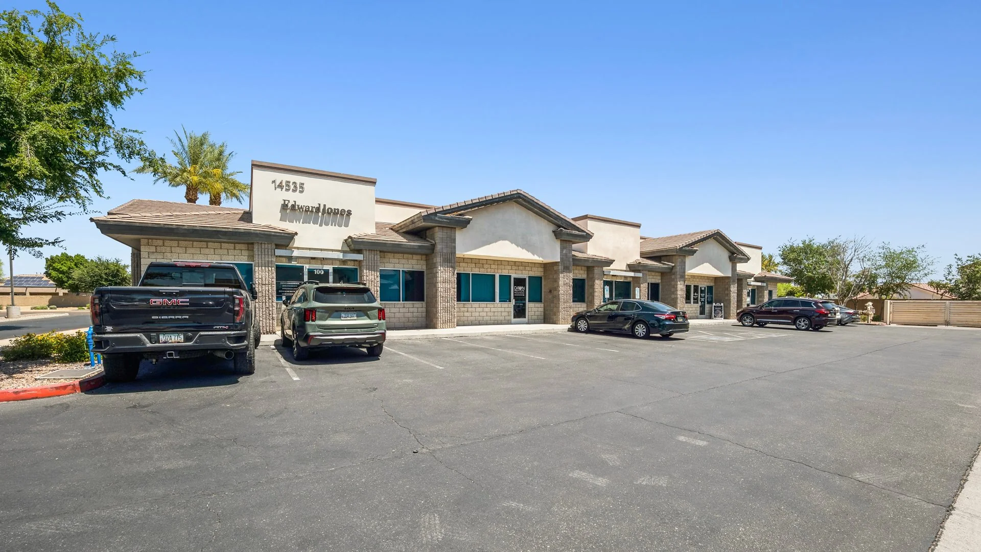 14535 W Indian Scool Road — Sale in Goodyear, AZ, photo 3 of 6