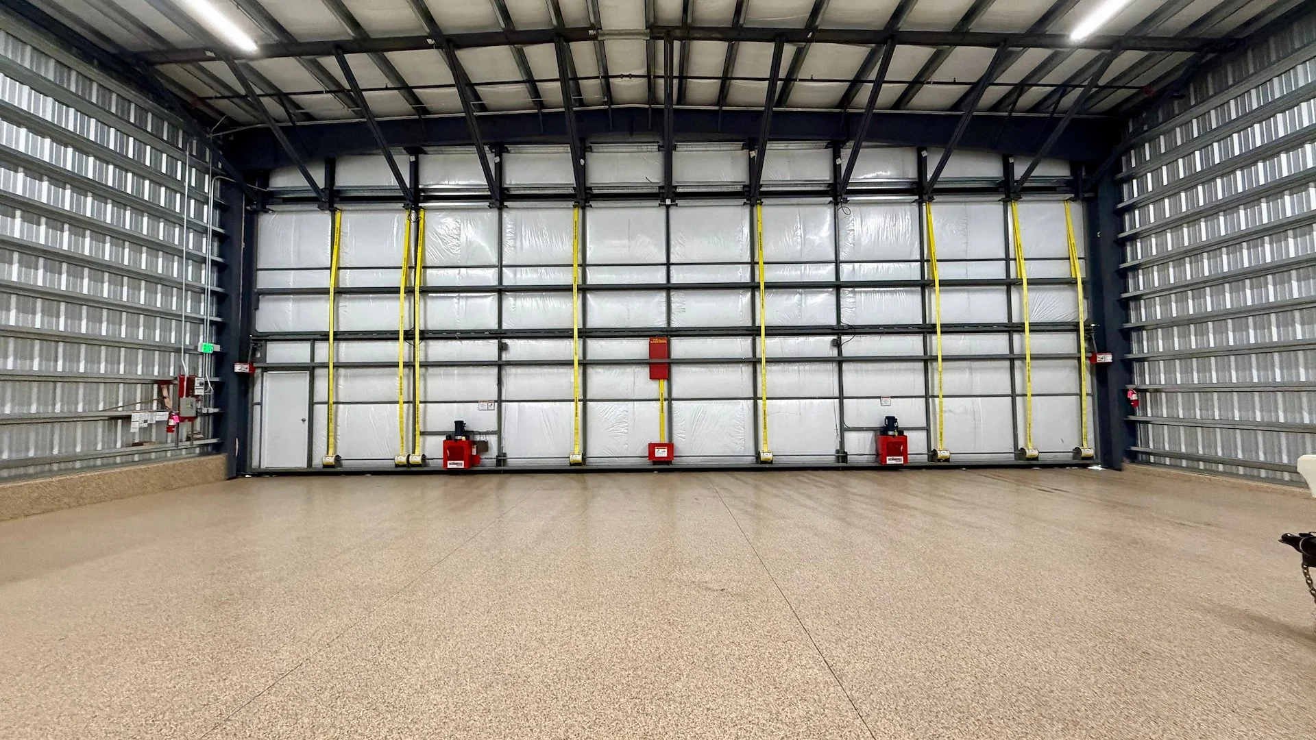 Carson City Aircraft Hangar — Sale in Carson City, NV, photo 2 of 4