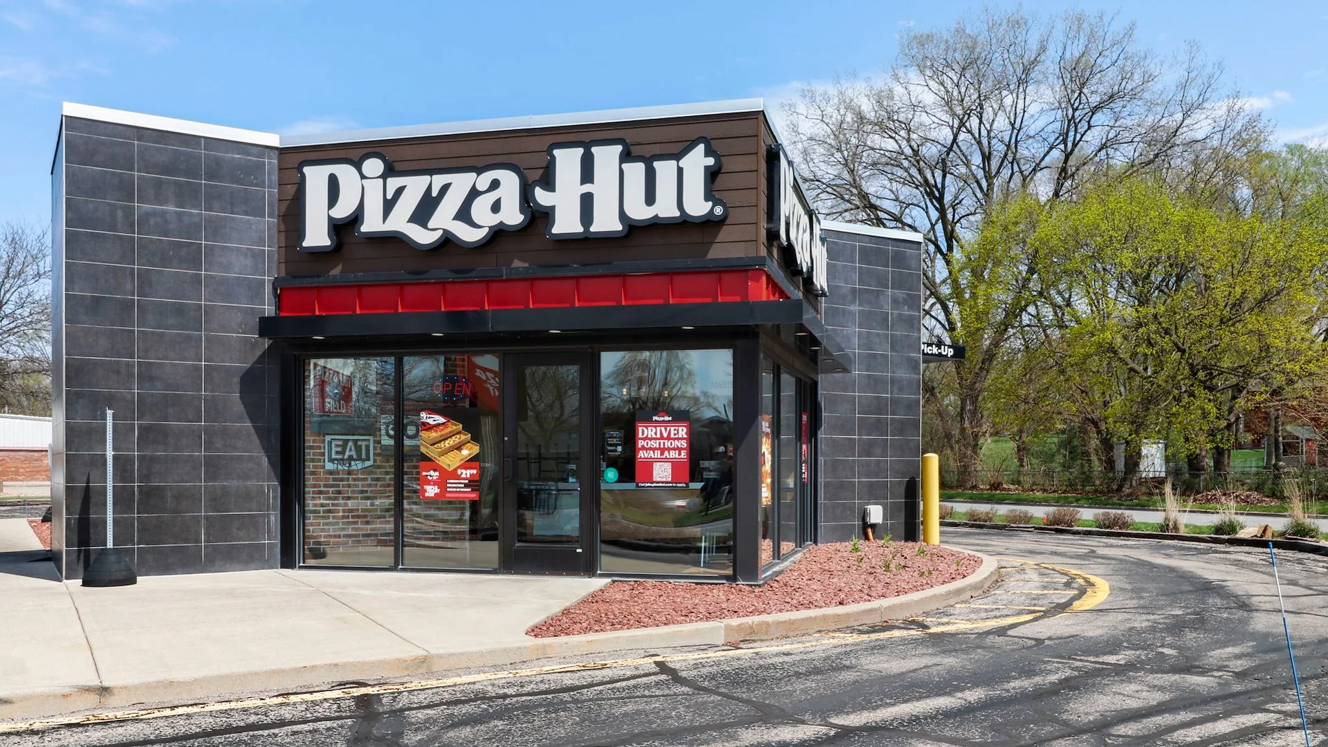 Absolute Net Pizza Hut — Sale in Madison, WI, photo 3 of 5
