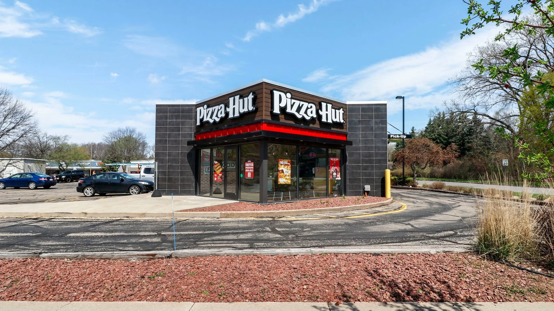 Absolute Net Pizza Hut — Sale in Madison, WI, photo 4 of 5