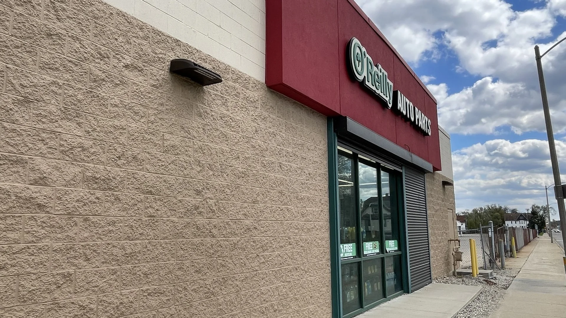 O'Reilly — Sale in Milwaukee, WI, photo 2 of 4