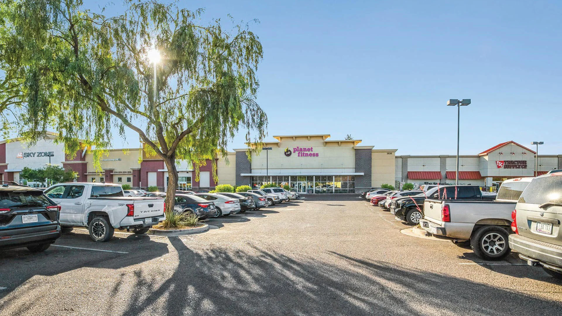Planet Fitness | 7.25% Cap Rate | Low $12.50/SF Rent… — Sale in Phoenix, AZ, photo 5 of 6