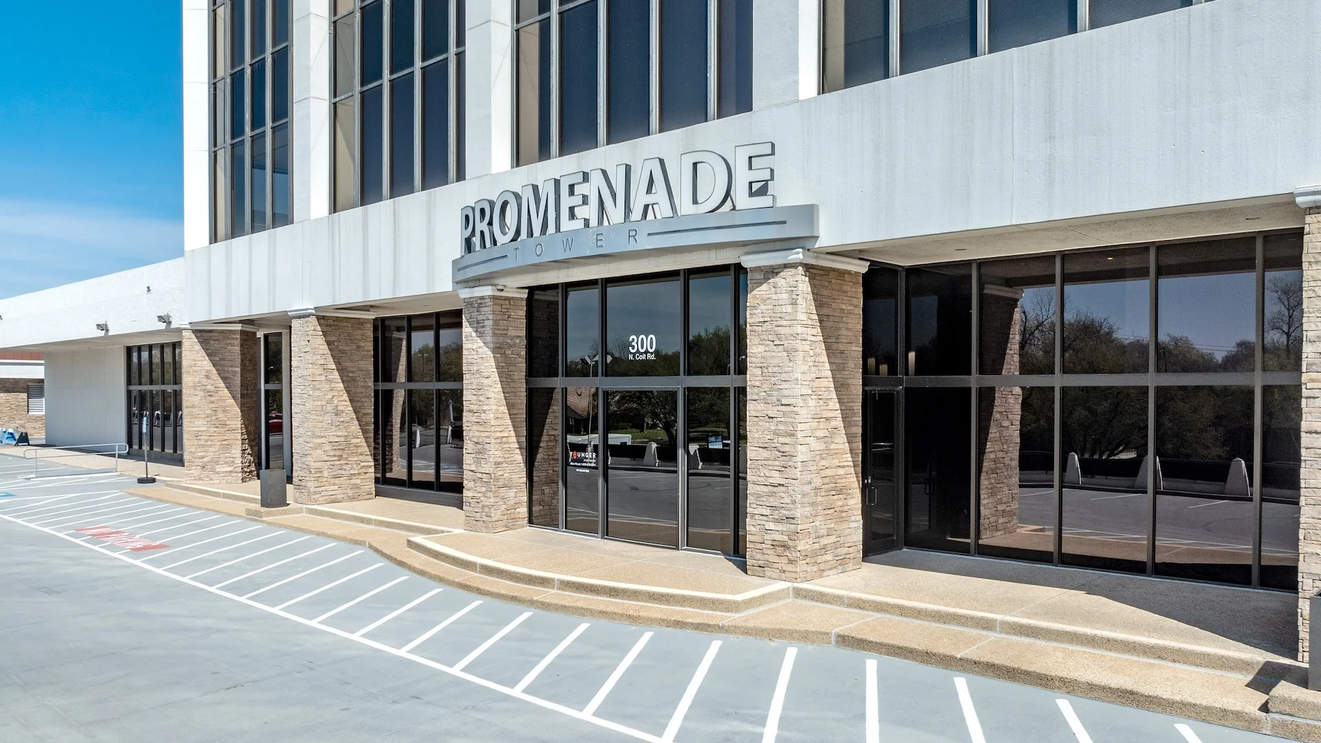 Promenade Retail and Office Tower — Sale in Richardson, TX, photo 2 of 2