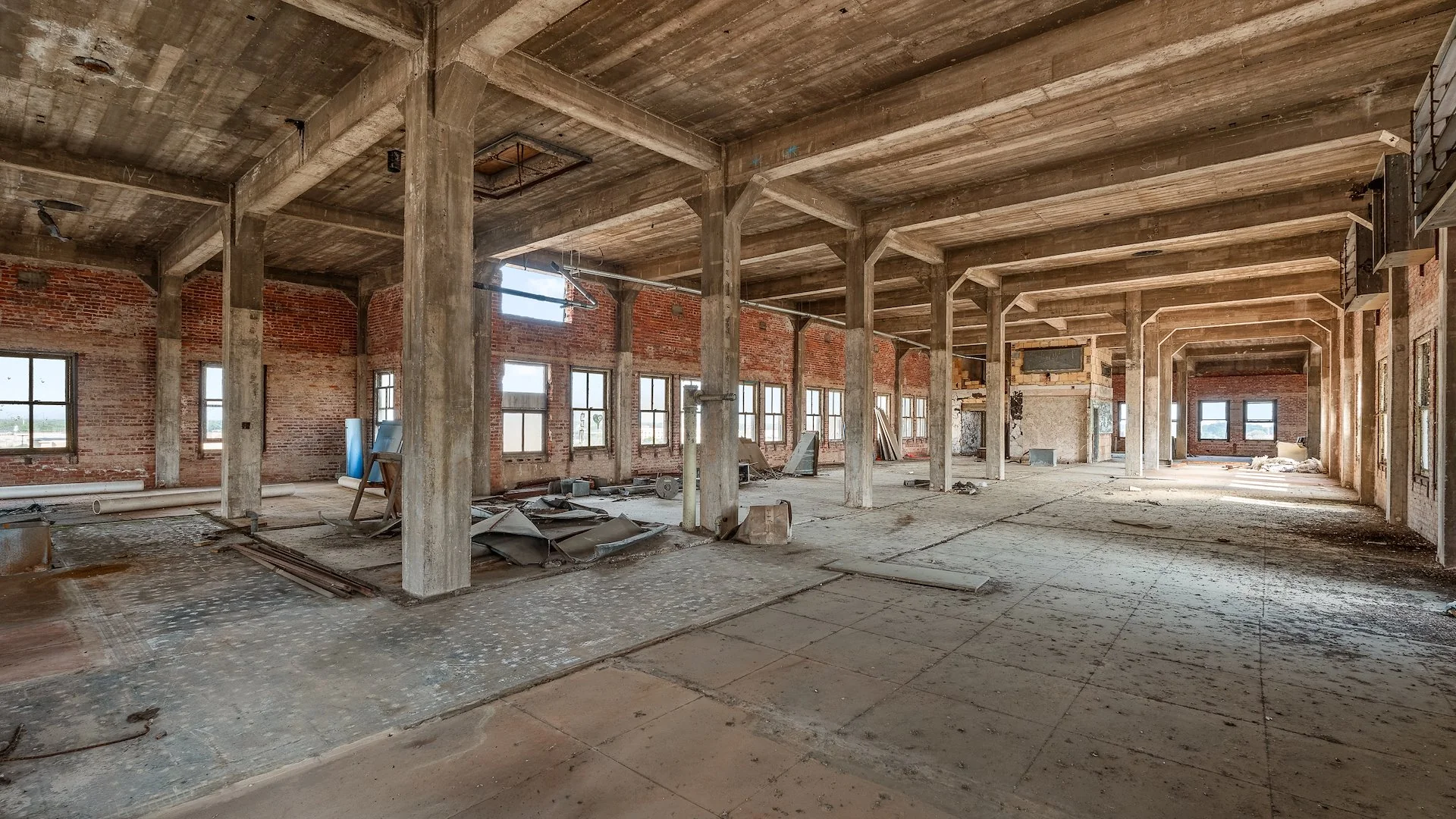 The Johnson Building — Sale in Shreveport, LA, photo 2 of 5