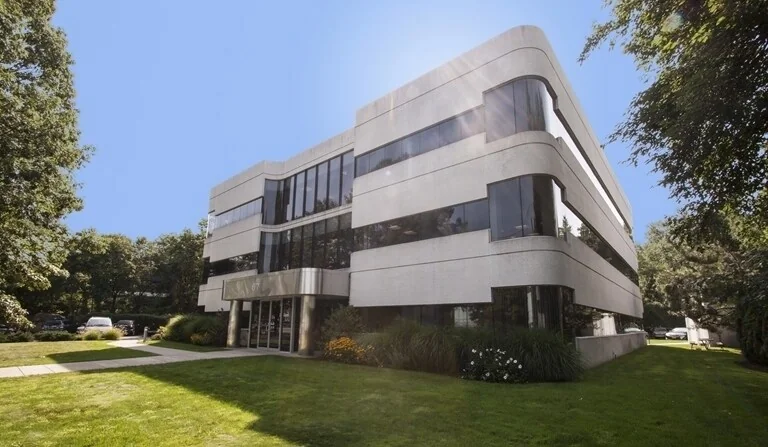 67 Holly Hill Lane — Sale in Greenwich, CT, photo 1 of 3