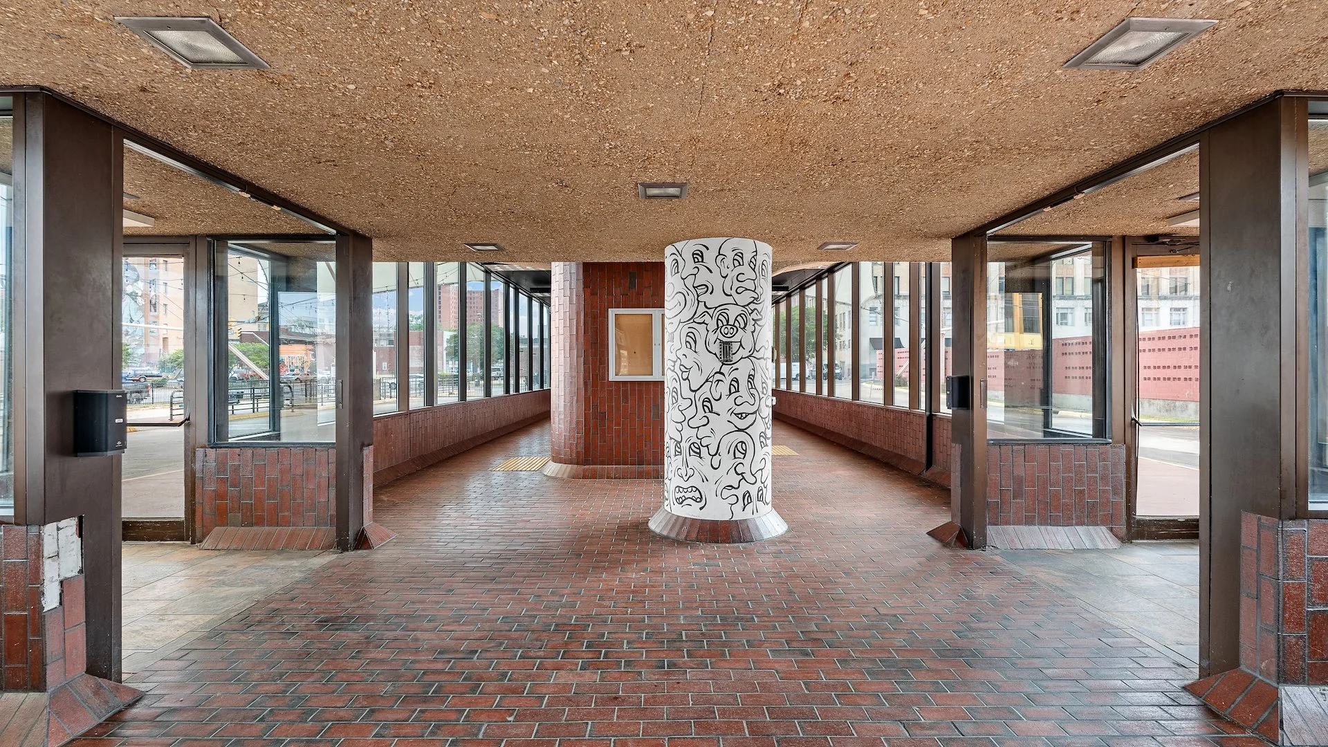 Former Bus Depot — Sale in Shreveport, LA, photo 4 of 5