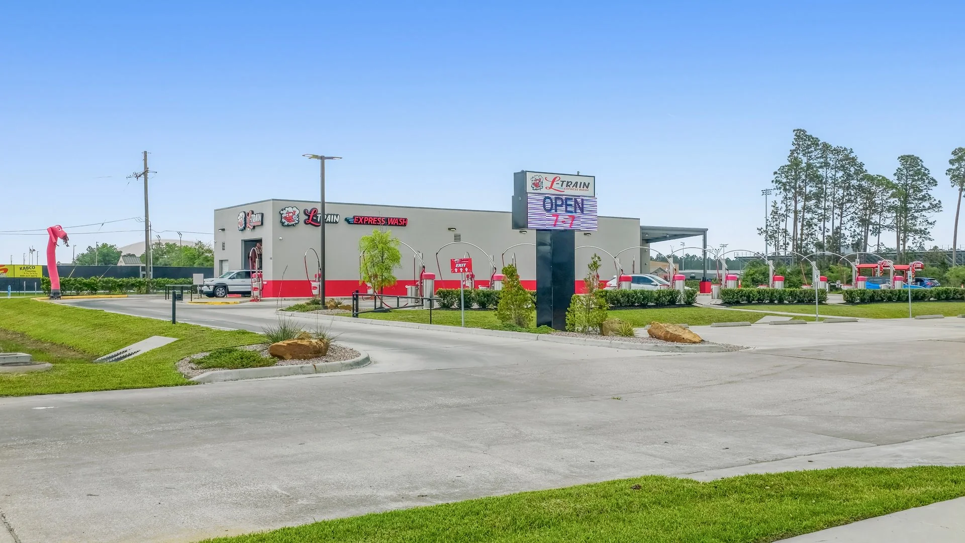 L-Train Express Wash | Walmart Shadow-Anchored |… — Sale in Lumberton, TX, photo 2 of 8