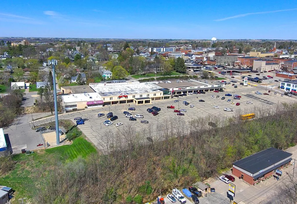 Piggly Wiggly Center Platteville WI — Sale in Platteville, WI, photo 6 of 8