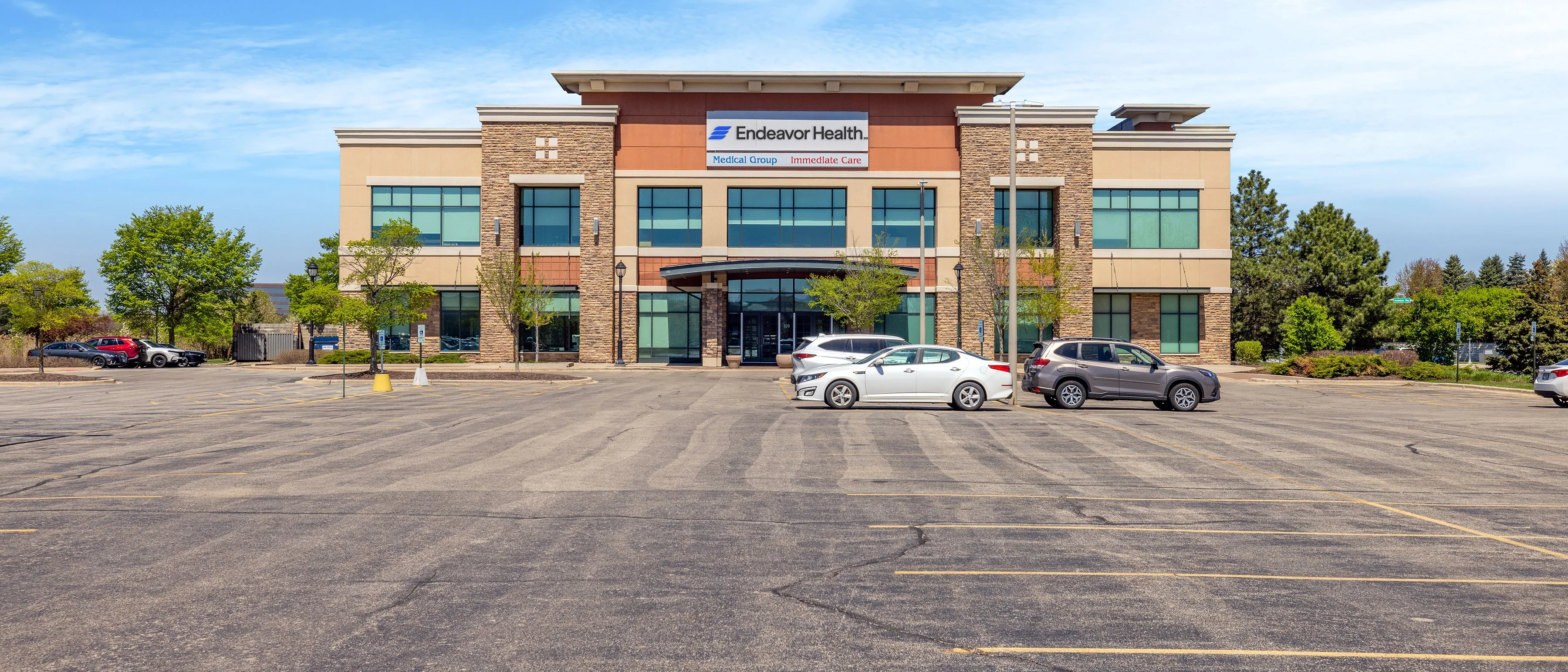 Lincolnshire Commons — Sale in Lincolnshire, IL, photo 5 of 8