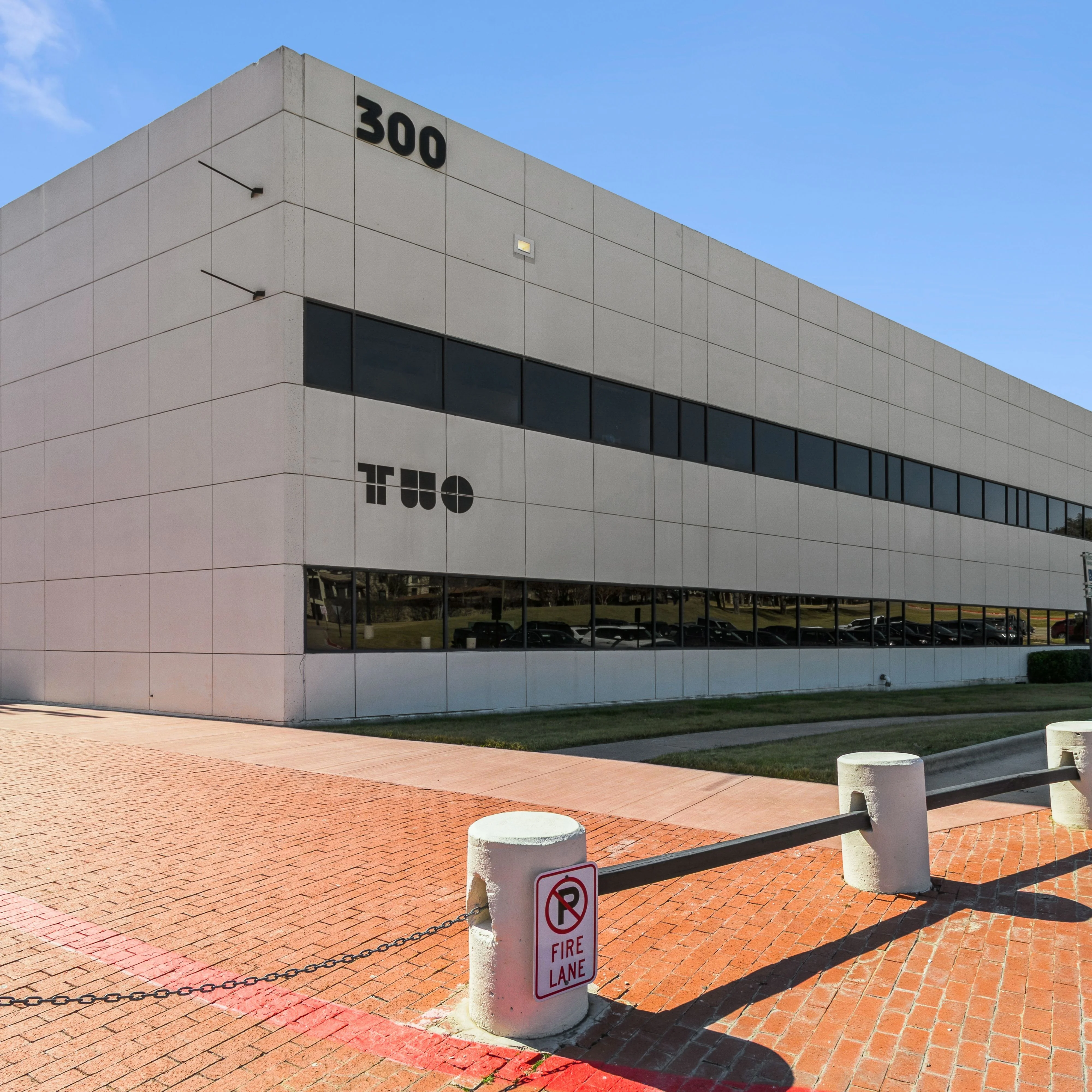 Dallas Communications Complex II - IV — Sale in Irving, TX, photo 6 of 8