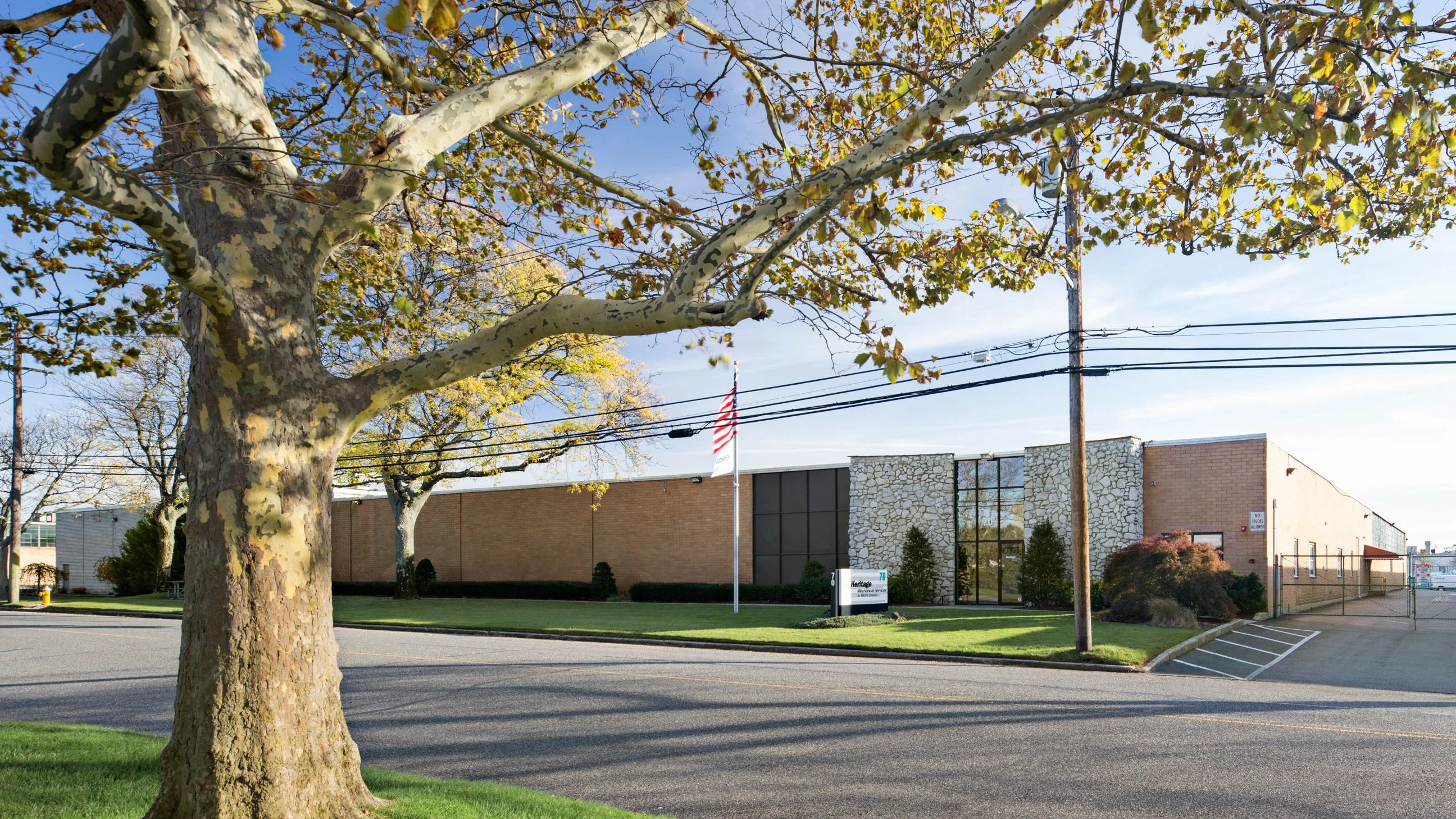 70 Schmitt Blvd — Sale in Farmingdale, NY, photo 1 of 6
