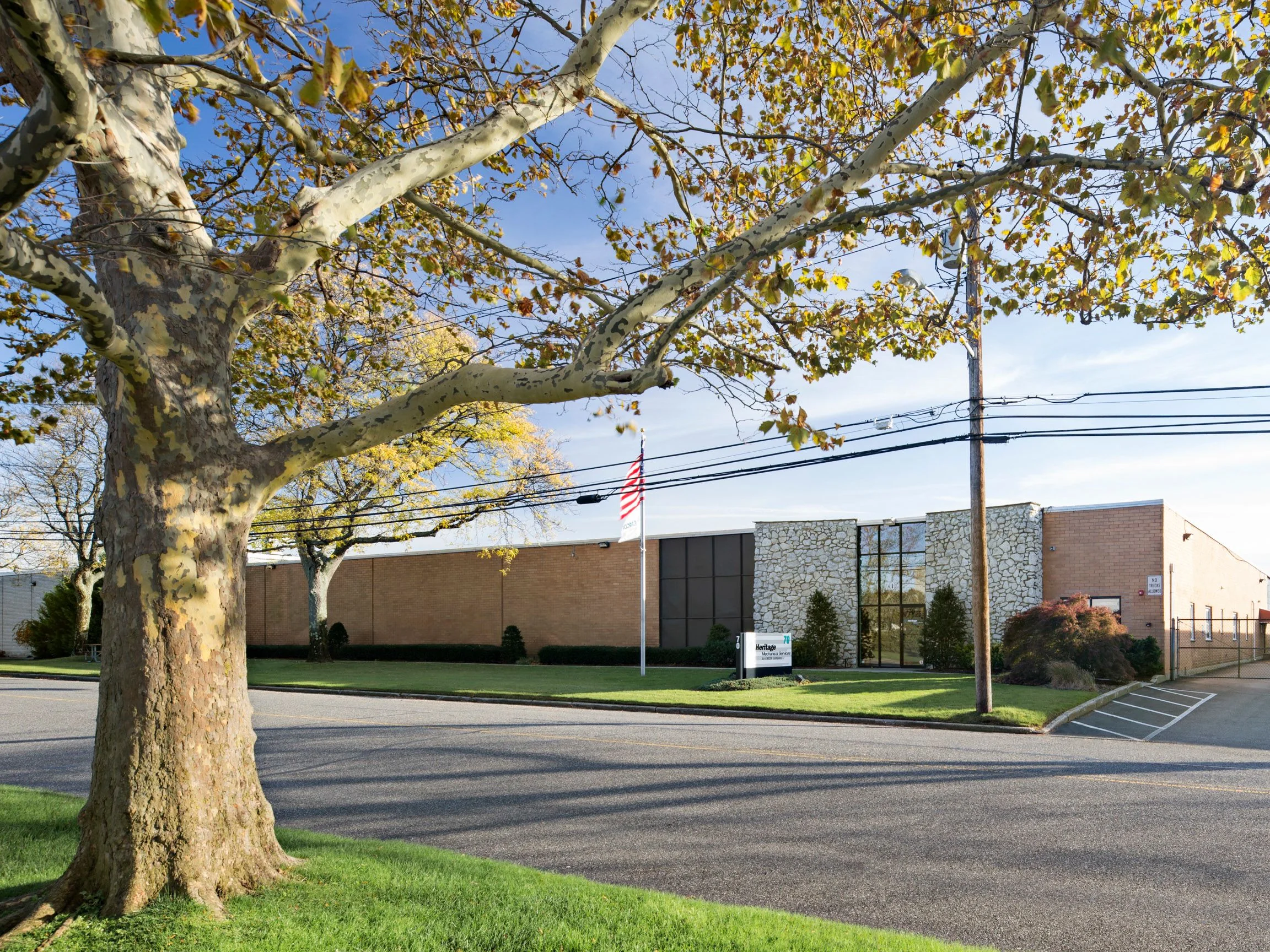 70 Schmitt Blvd — Sale in Farmingdale, NY, photo 2 of 6