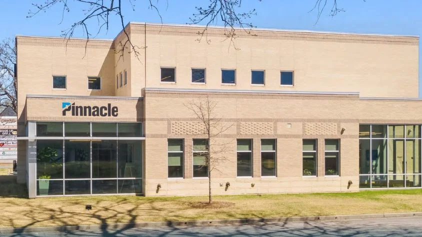 Pinnacle Bank – Spartanburg SC — Sale in Spartanburg, SC, photo 1 of 8