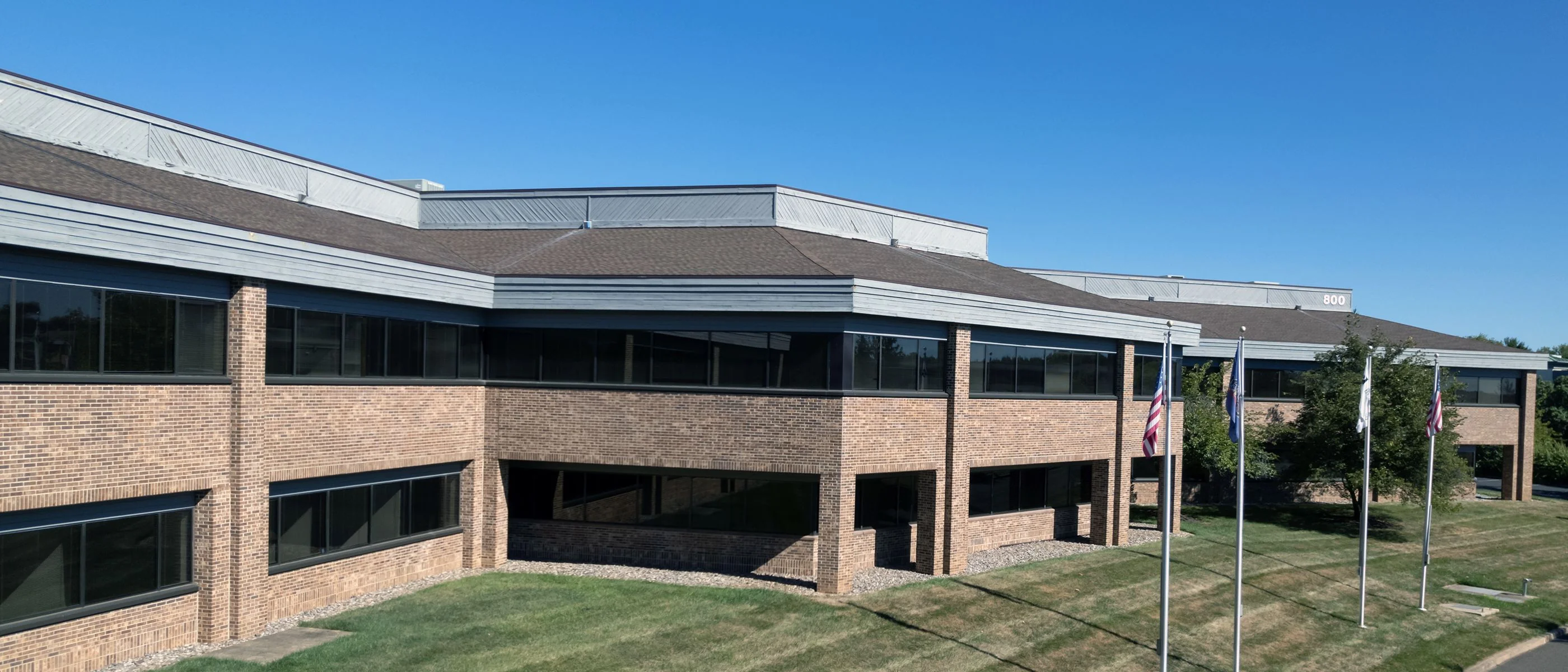 700 & 800 Business Center Drive — Sale in Horsham, PA, photo 4 of 8