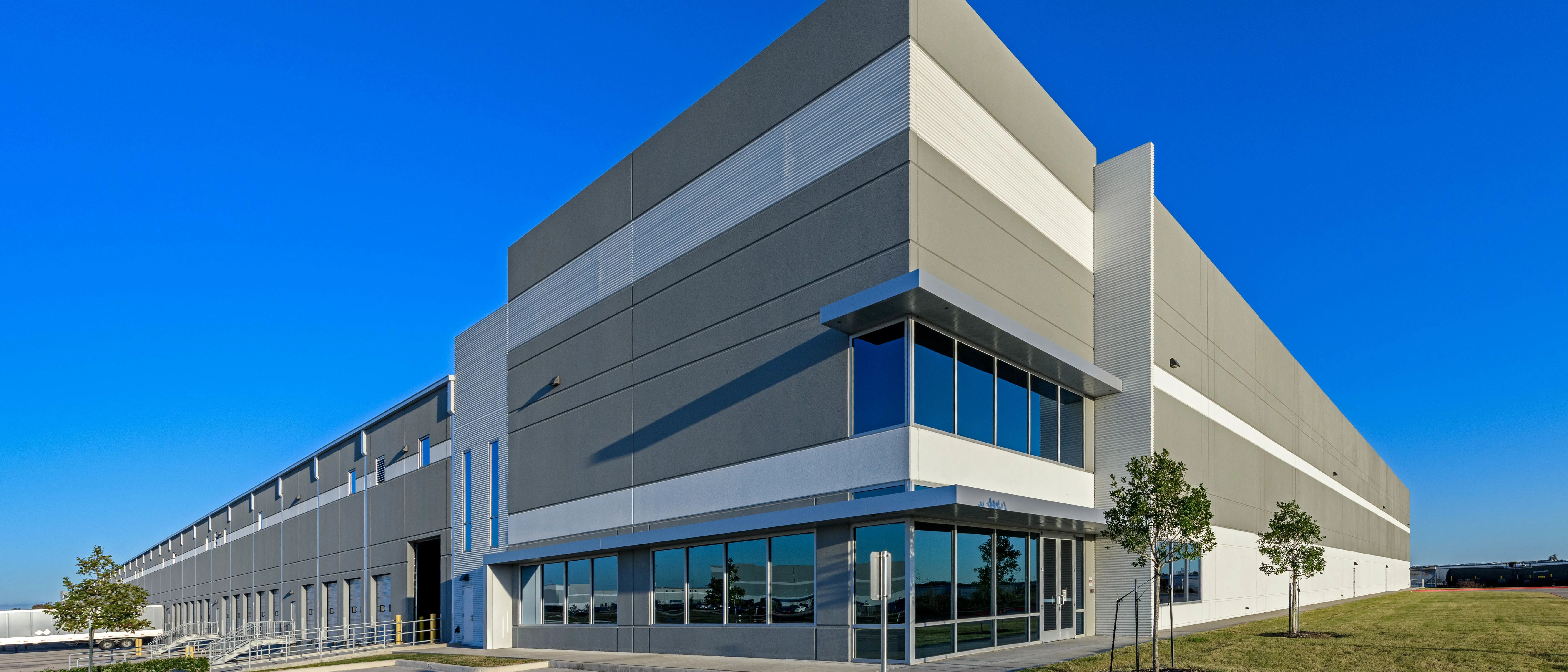Port 10 Logistics Center Bldg. 3 — Sale in Baytown, TX, photo 5 of 8