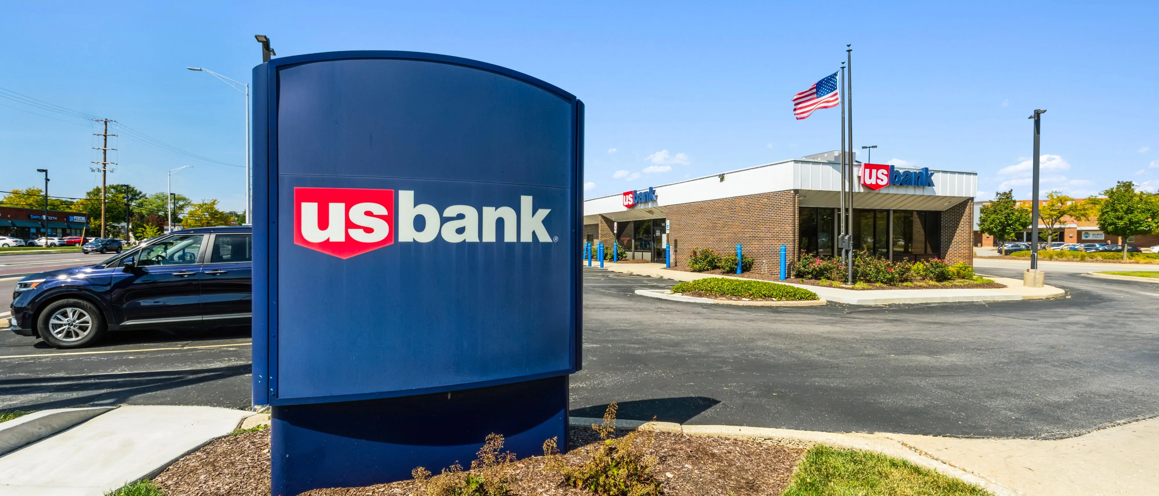 US Bank - Mount Prospect, IL — Sale in Mount Prospect, IL, photo 3 of 8