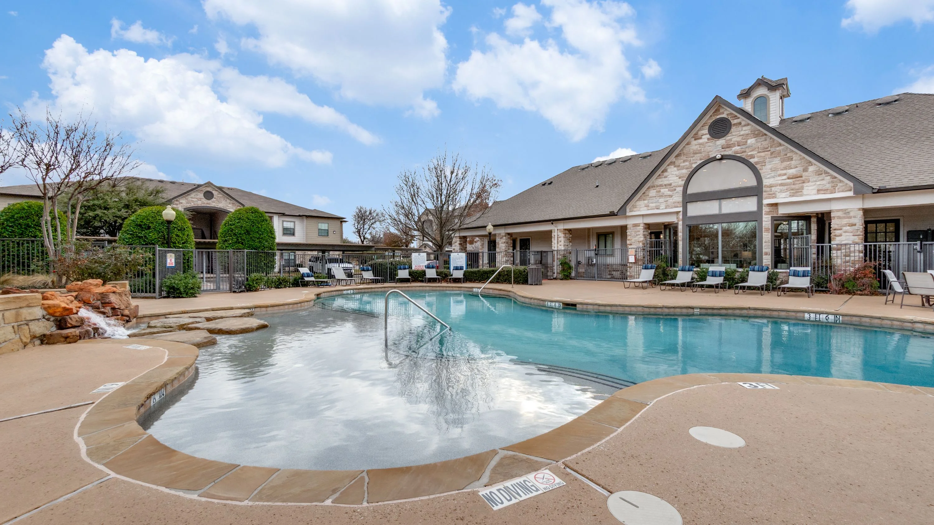 Pinnacle Ridge — Sale in Dallas, TX, photo 1 of 8