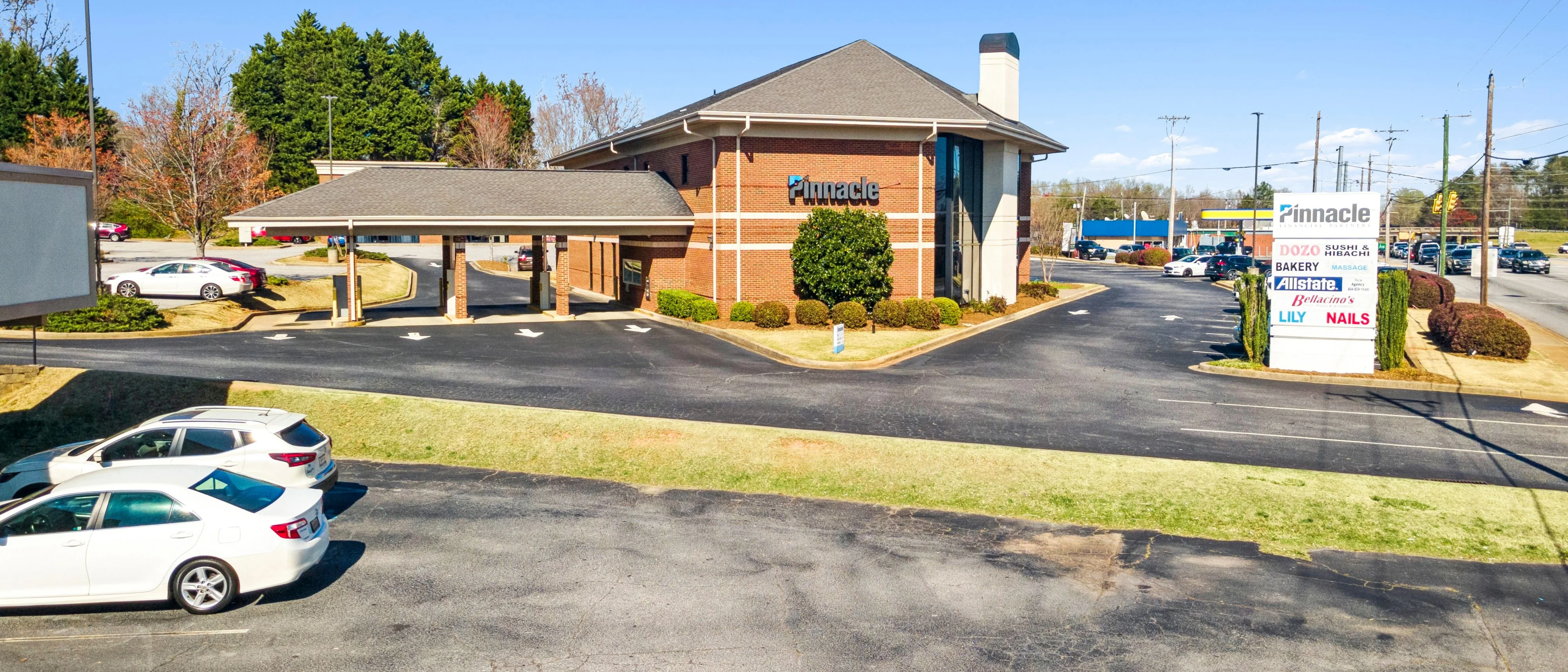 Pinnacle Bank – Easley, SC — Sale in Easley, SC, photo 5 of 8