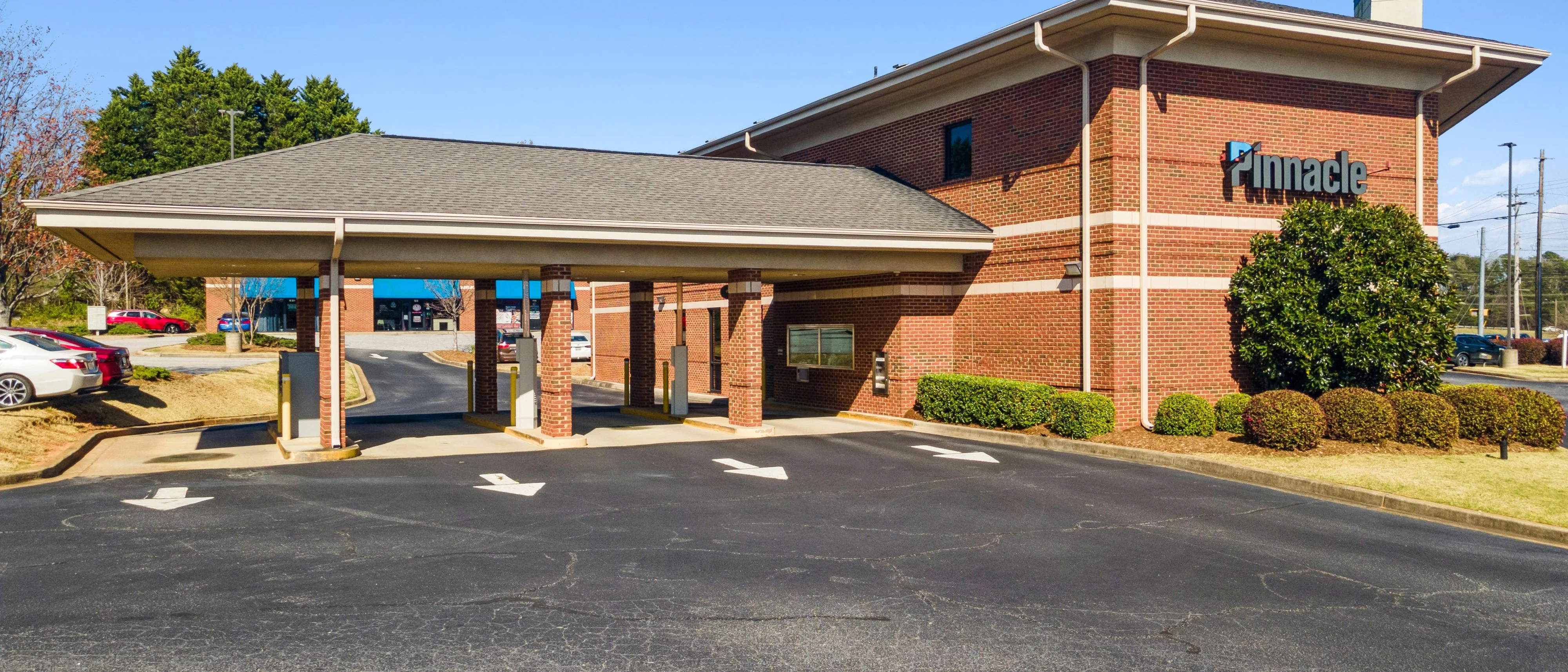 Pinnacle Bank – Easley, SC — Sale in Easley, SC, photo 7 of 8