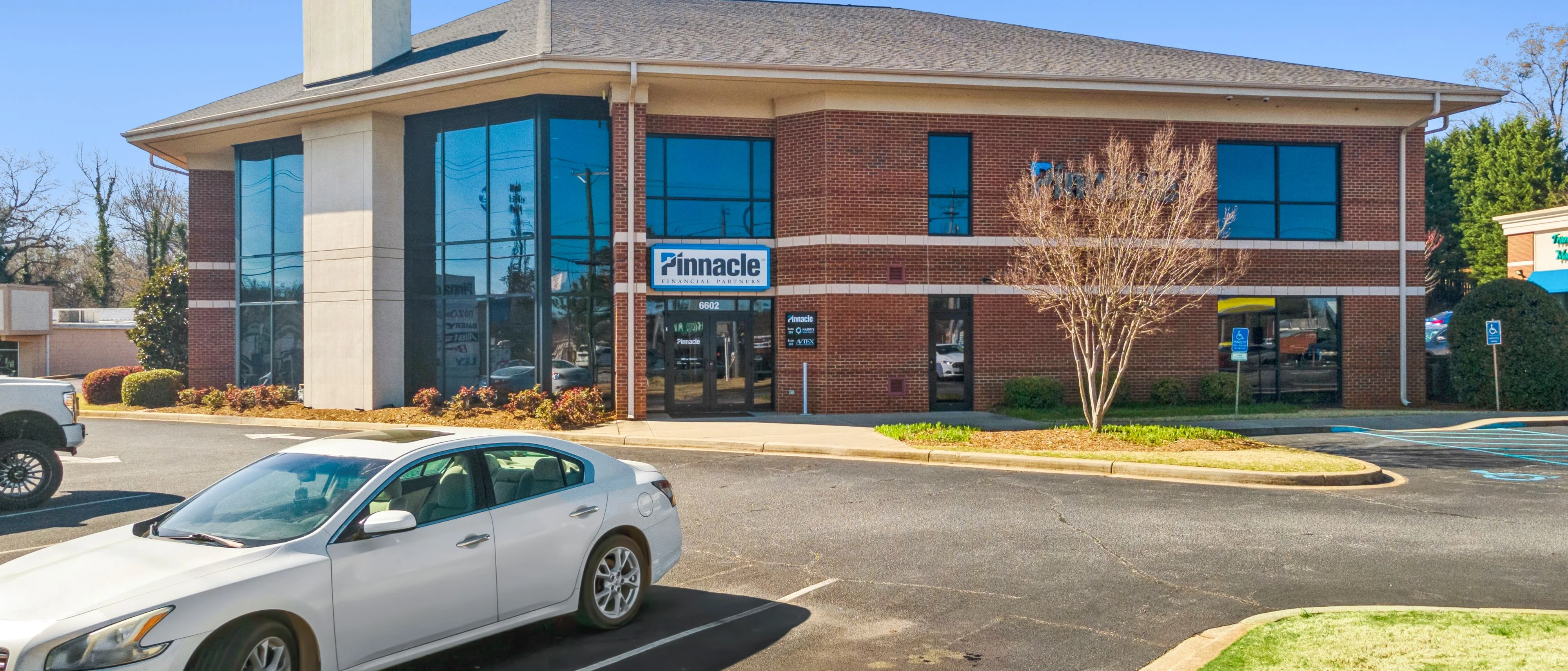 Pinnacle Bank – Easley, SC — Sale in Easley, SC, photo 8 of 8