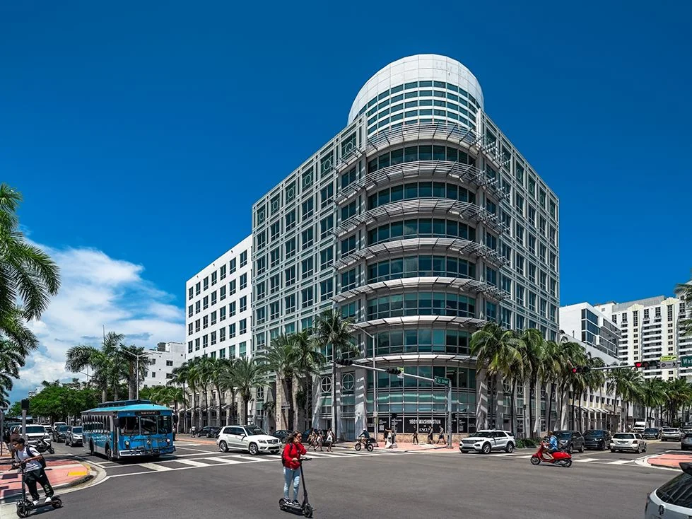 1601 Washington — Sale in Miami Beach, FL, photo 2 of 8