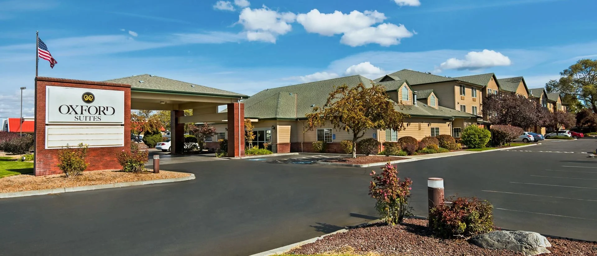 Oxford Suites Hermiston — Sale in Hermiston, OR, photo 3 of 8
