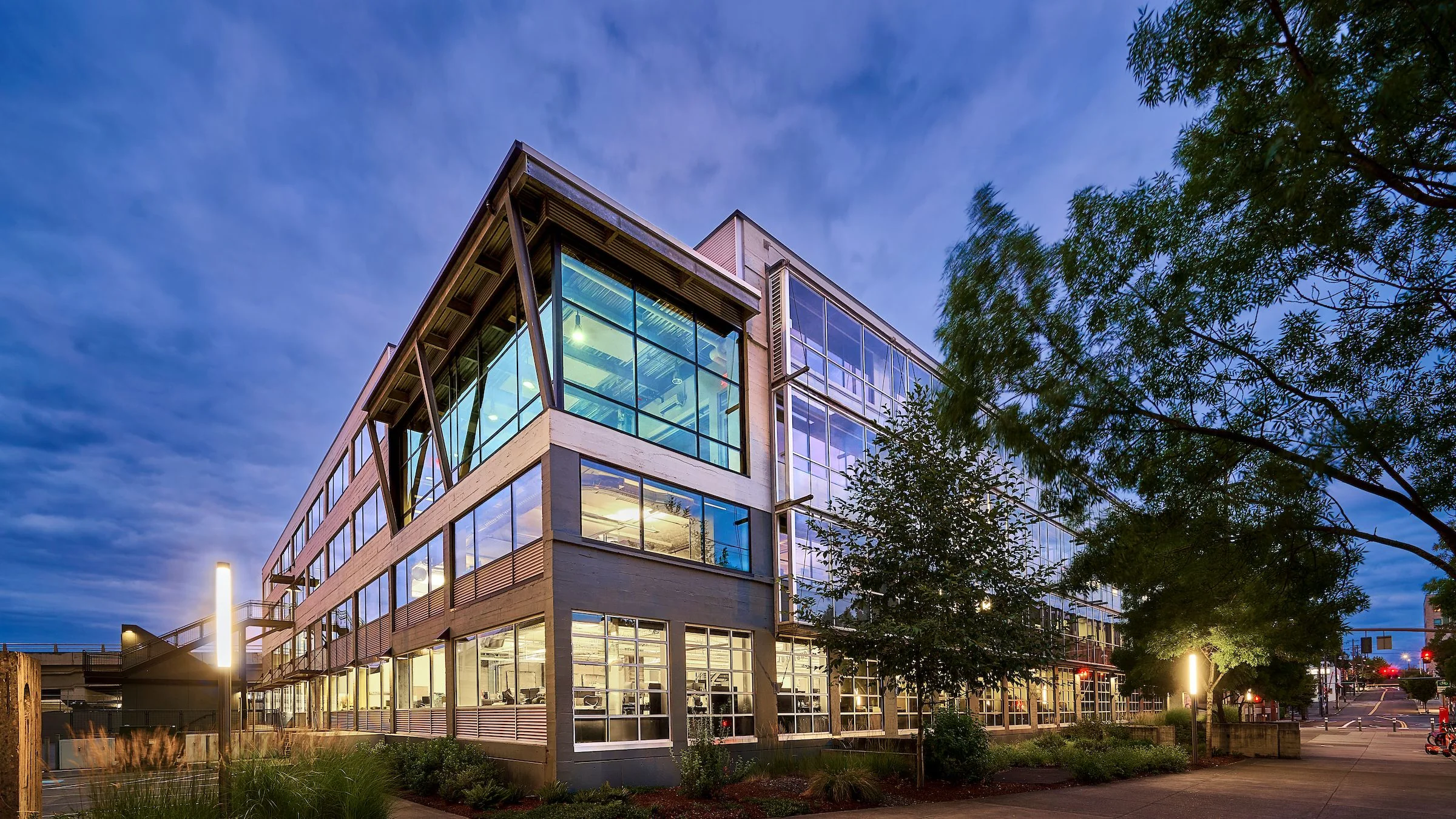 River East Center — Sale in Portland, OR, photo 1 of 8
