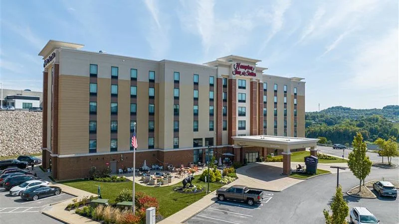 Hampton Inn & Suites Morgantown / University Town… — Sale in Morgantown, WV, photo 1 of 8
