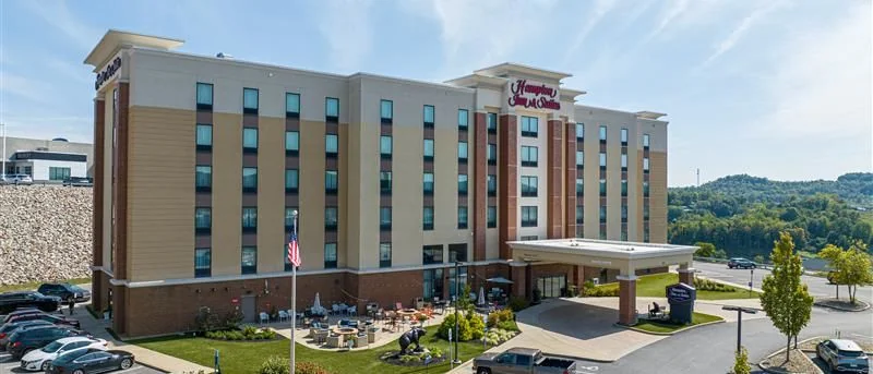 Hampton Inn & Suites Morgantown / University Town… — Sale in Morgantown, WV, photo 3 of 8