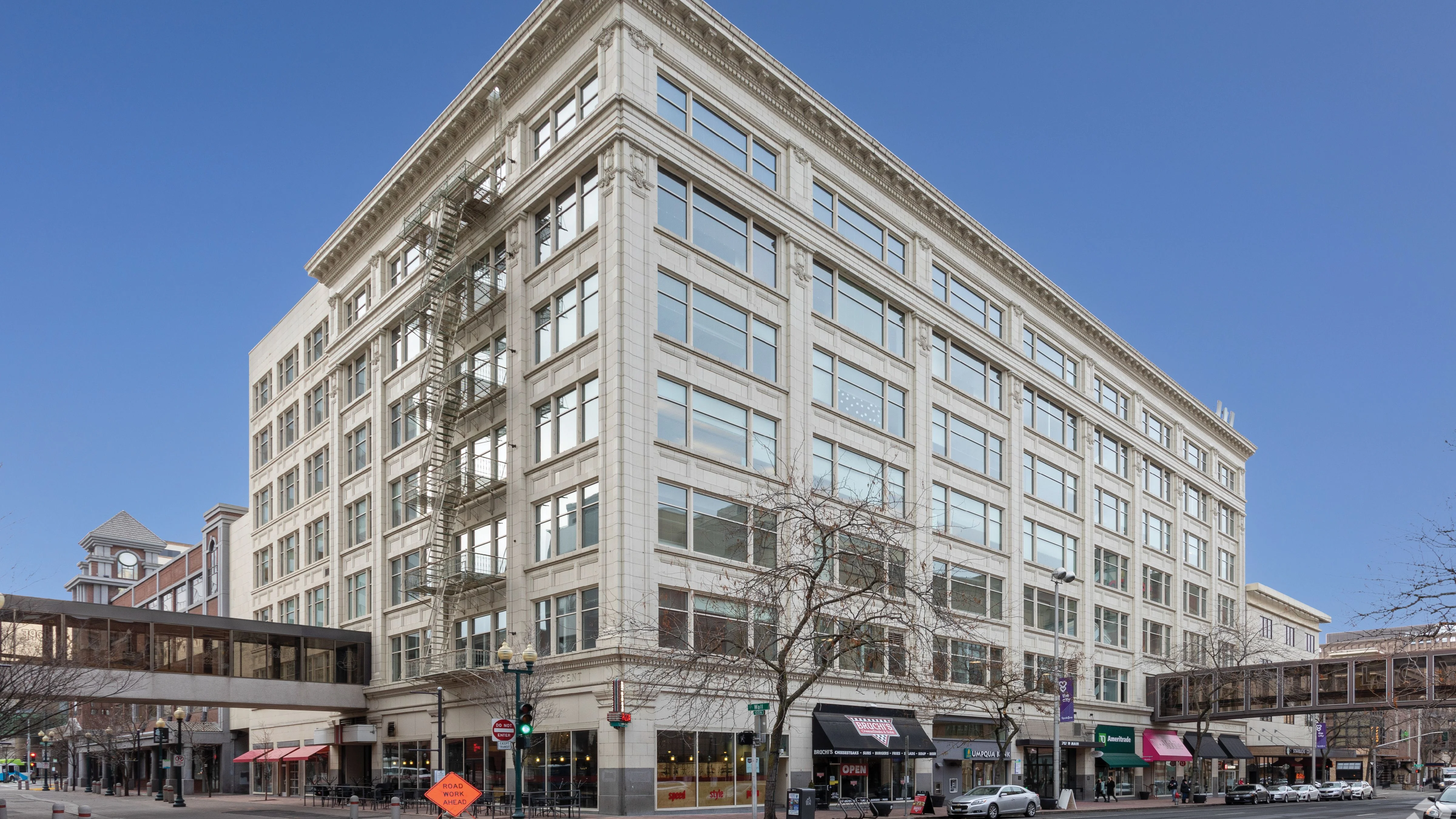 The Crescent Building — Sale in Spokane, WA, photo 1 of 8
