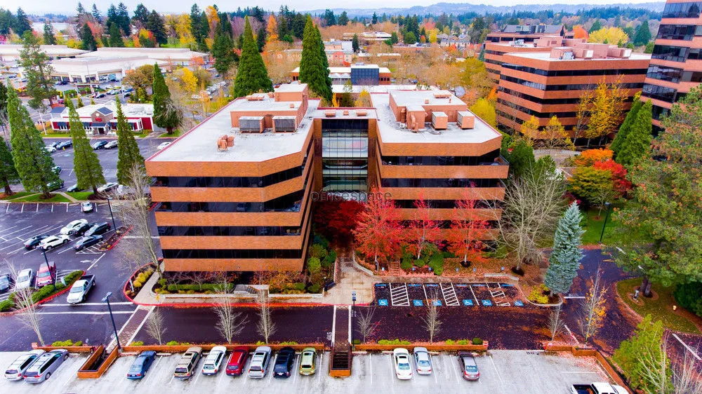 1 Lincoln Center — Lease in Tigard, OR, photo 2 of 8