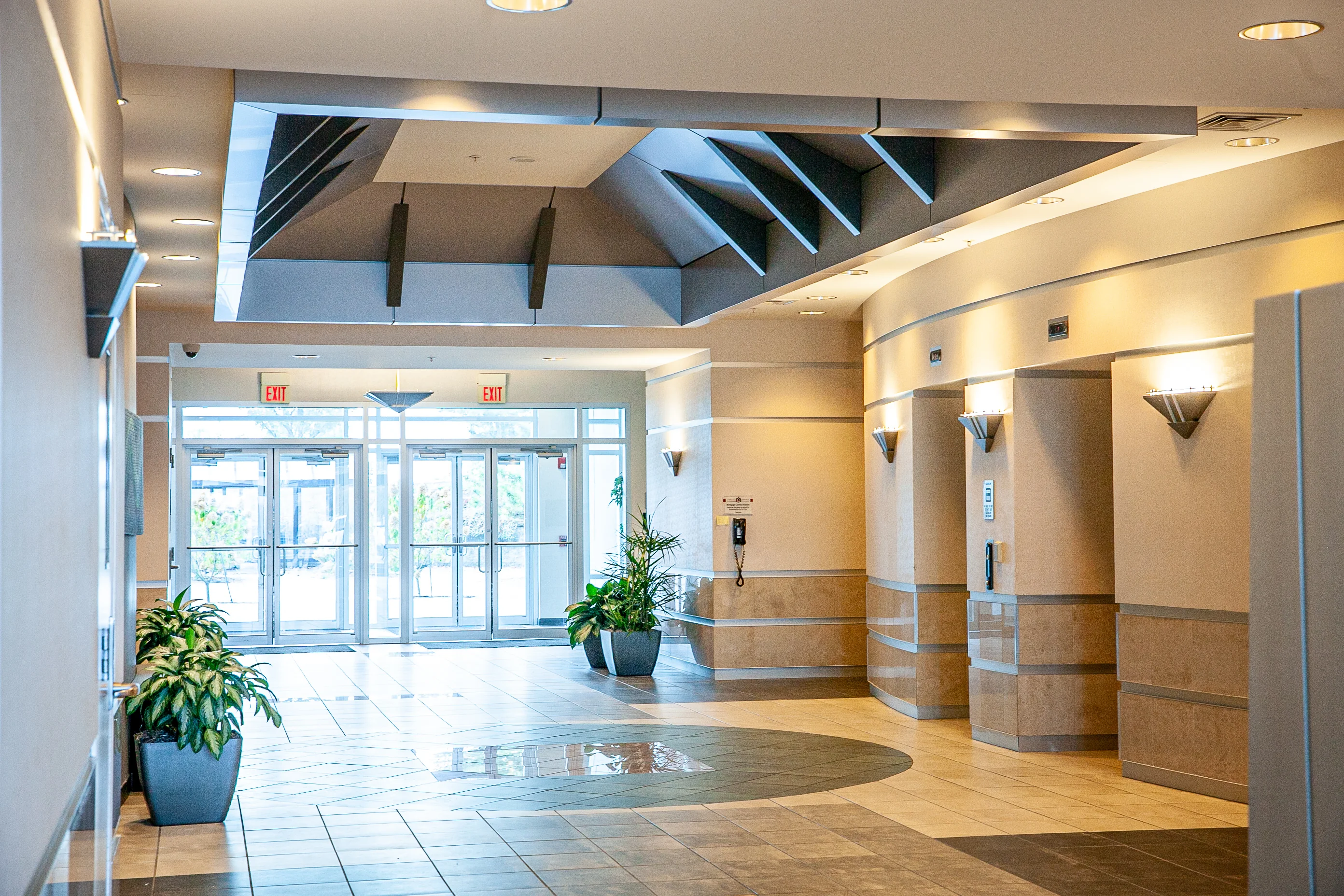 Airside Business Park, Building 200 — Lease in Coraopolis, PA, photo 2 of 8