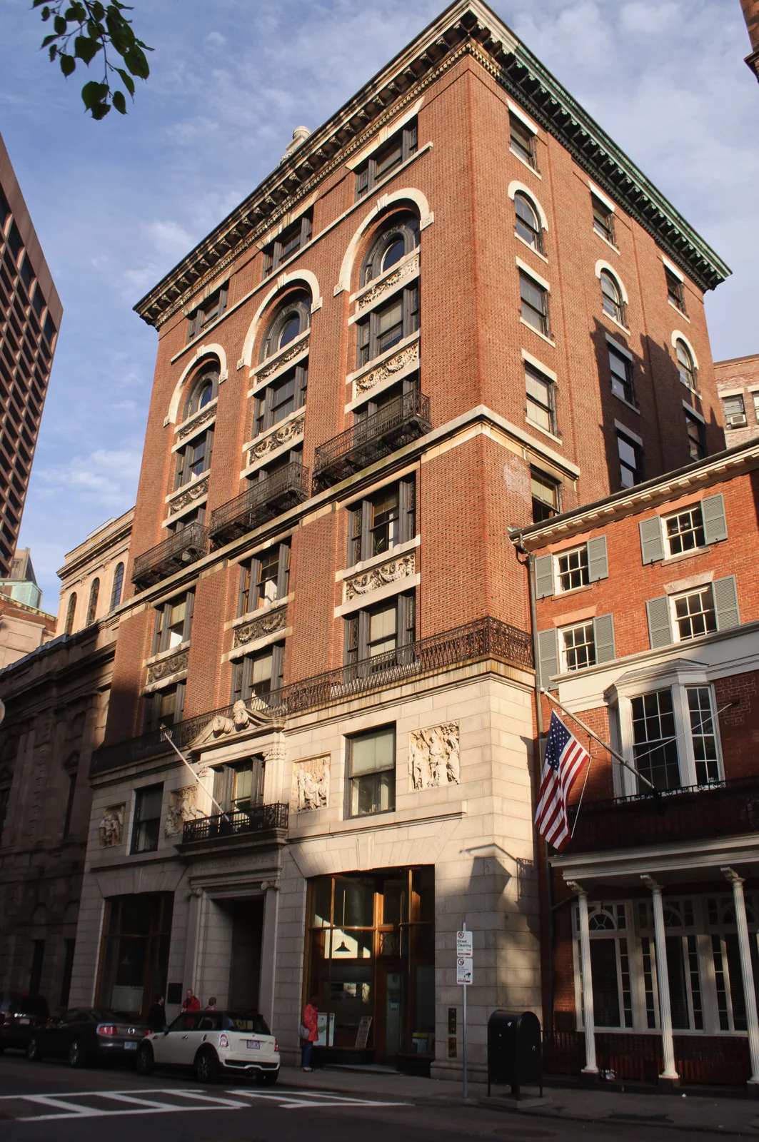 14 Beacon Street