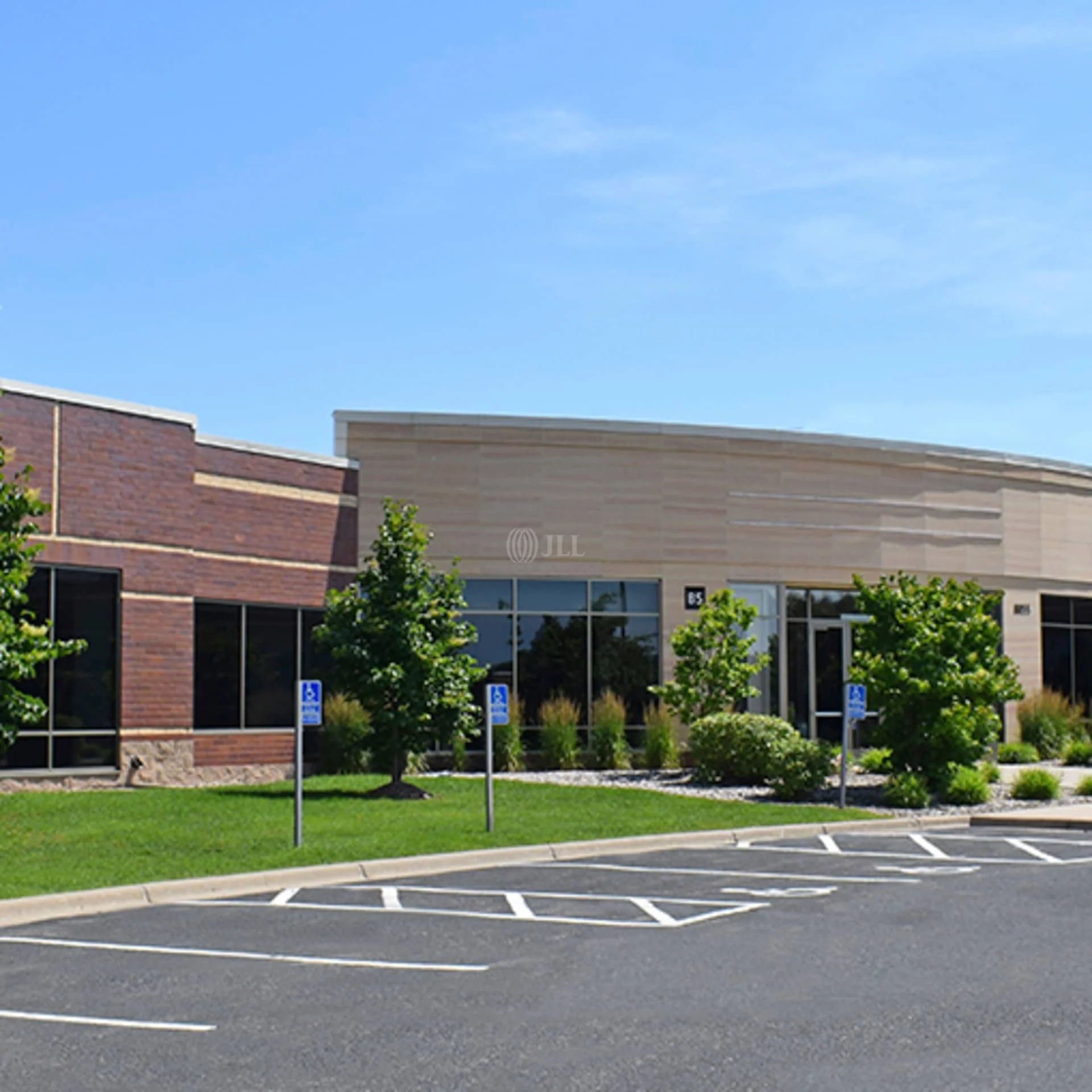 Flying Cloud Corporate Campus Bldg E — Lease in Eden Prairie, MN, photo 3 of 5