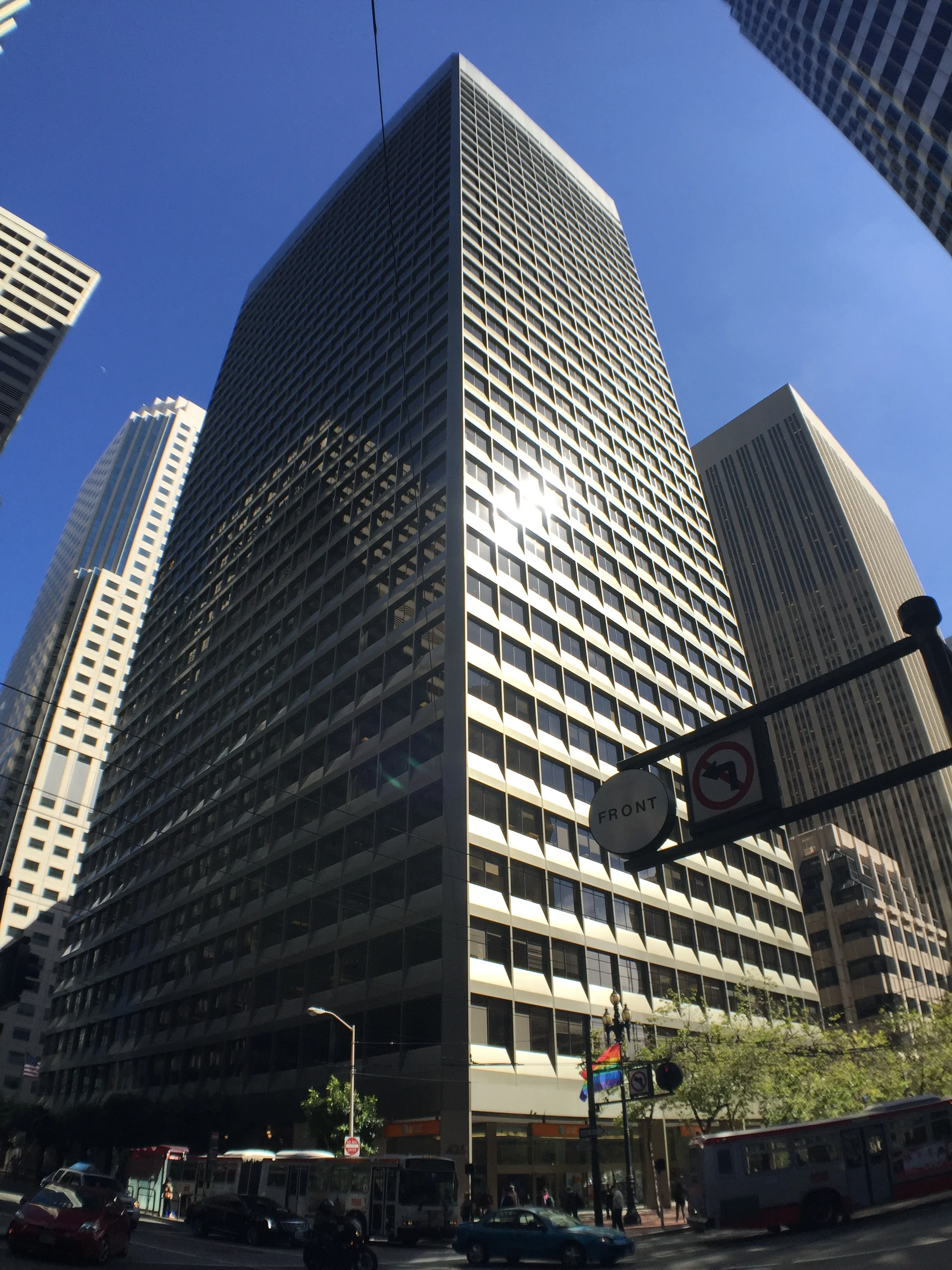 425 Market