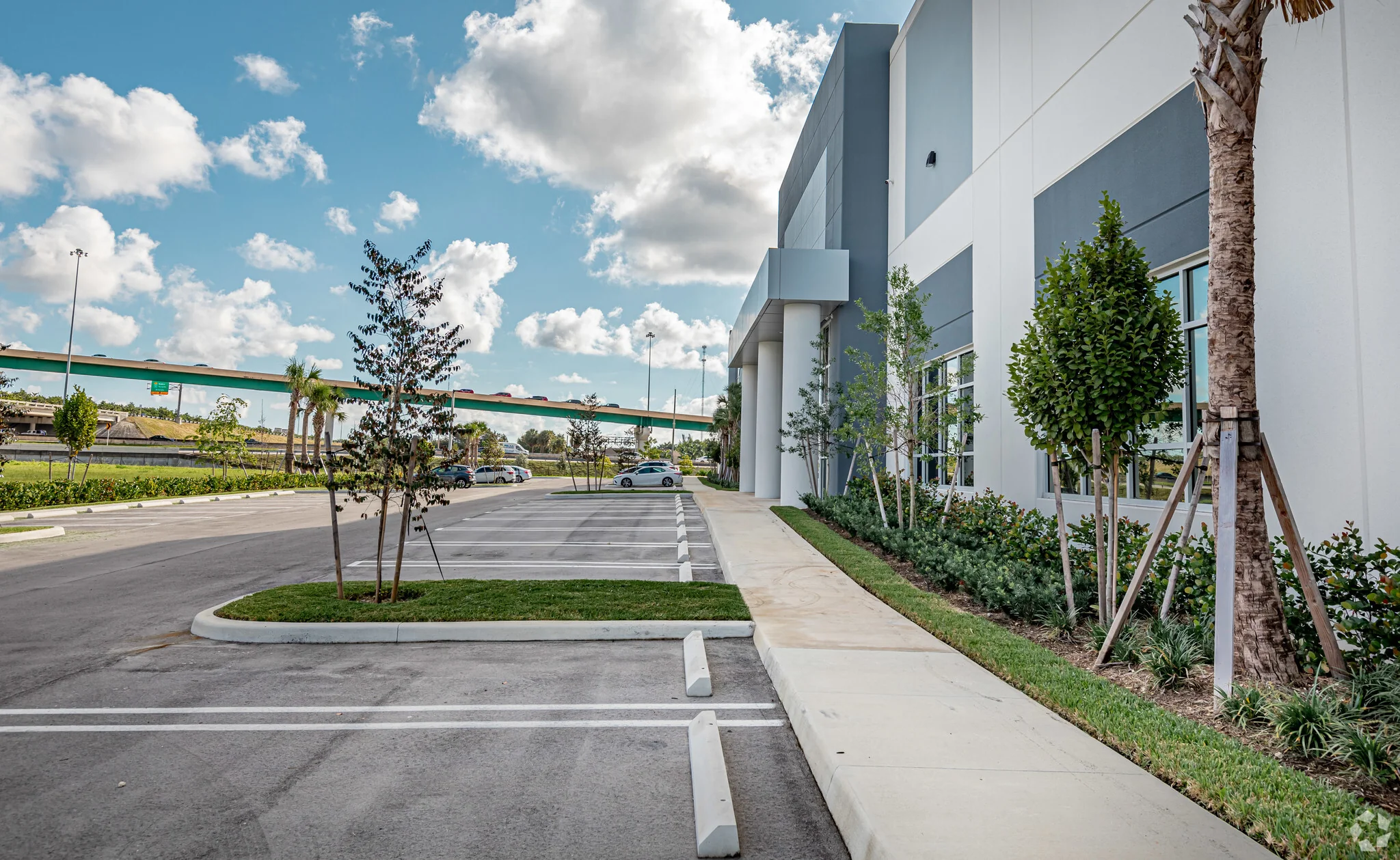 Gateway Commerce Park, Bldg 1