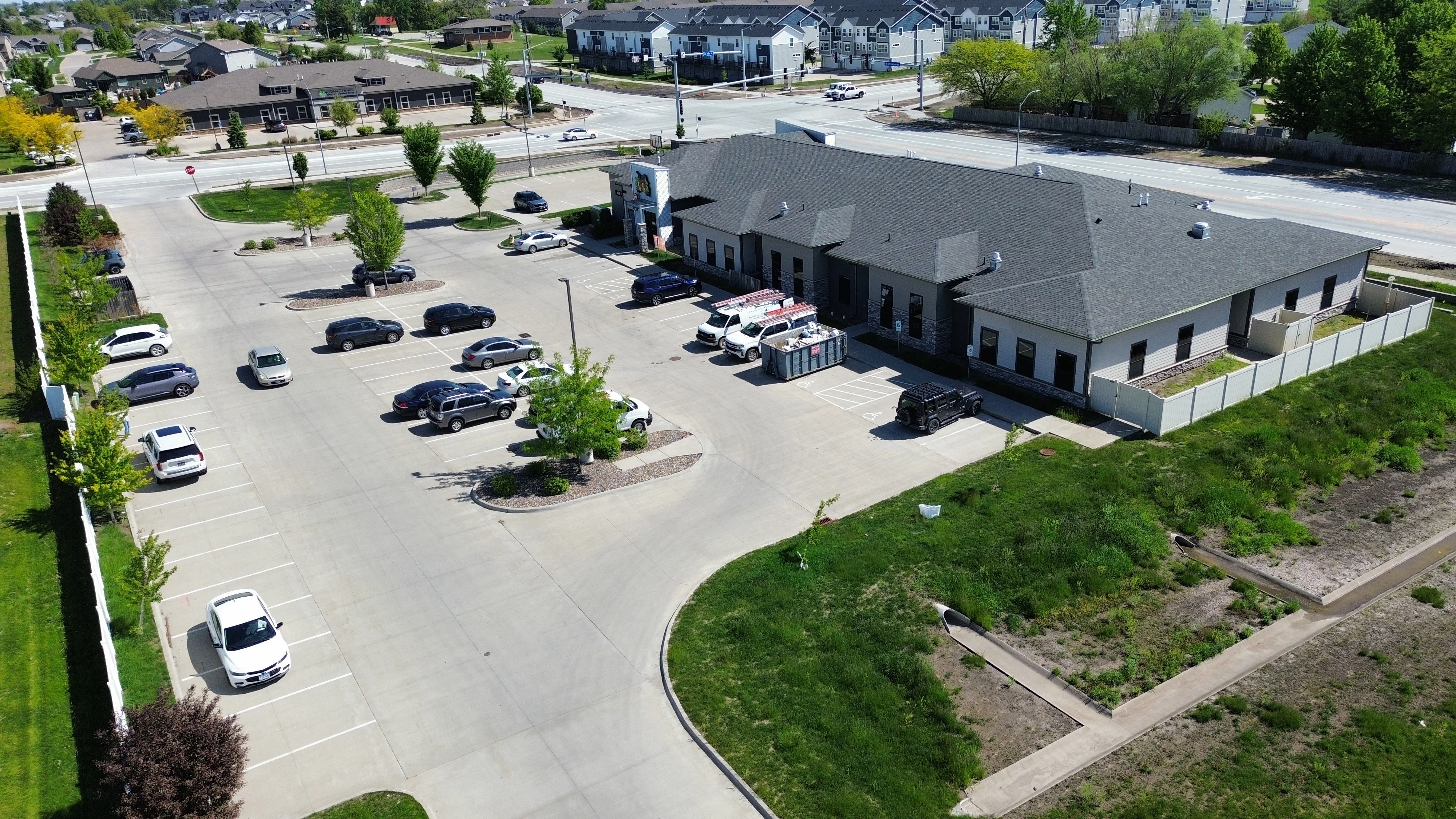 1606 NW Irvinedale Drive — Lease in Ankeny, IA, photo 4 of 8