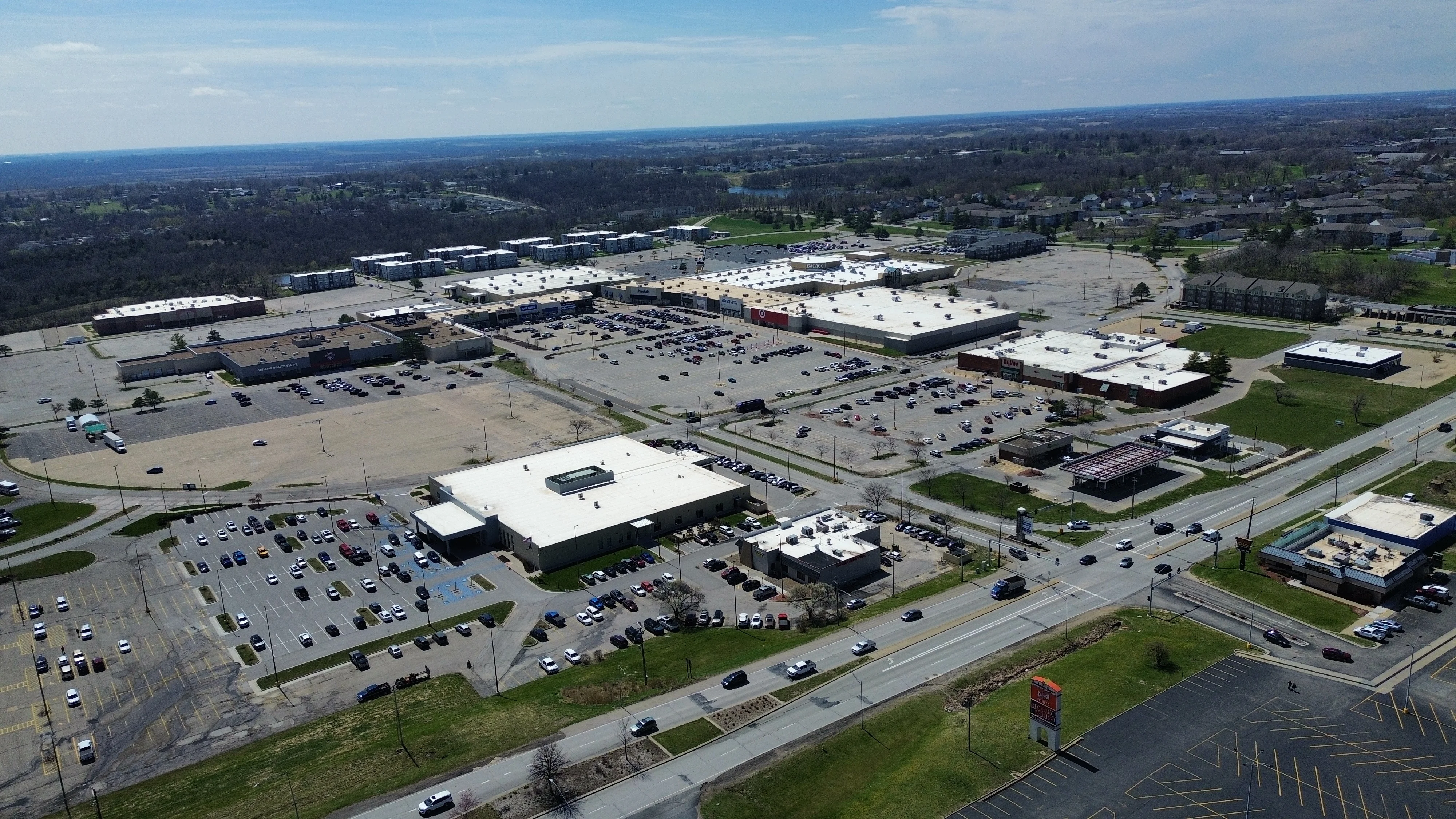 Southridge Plaza Mall — Lease in Des Moines, IA, photo 2 of 8