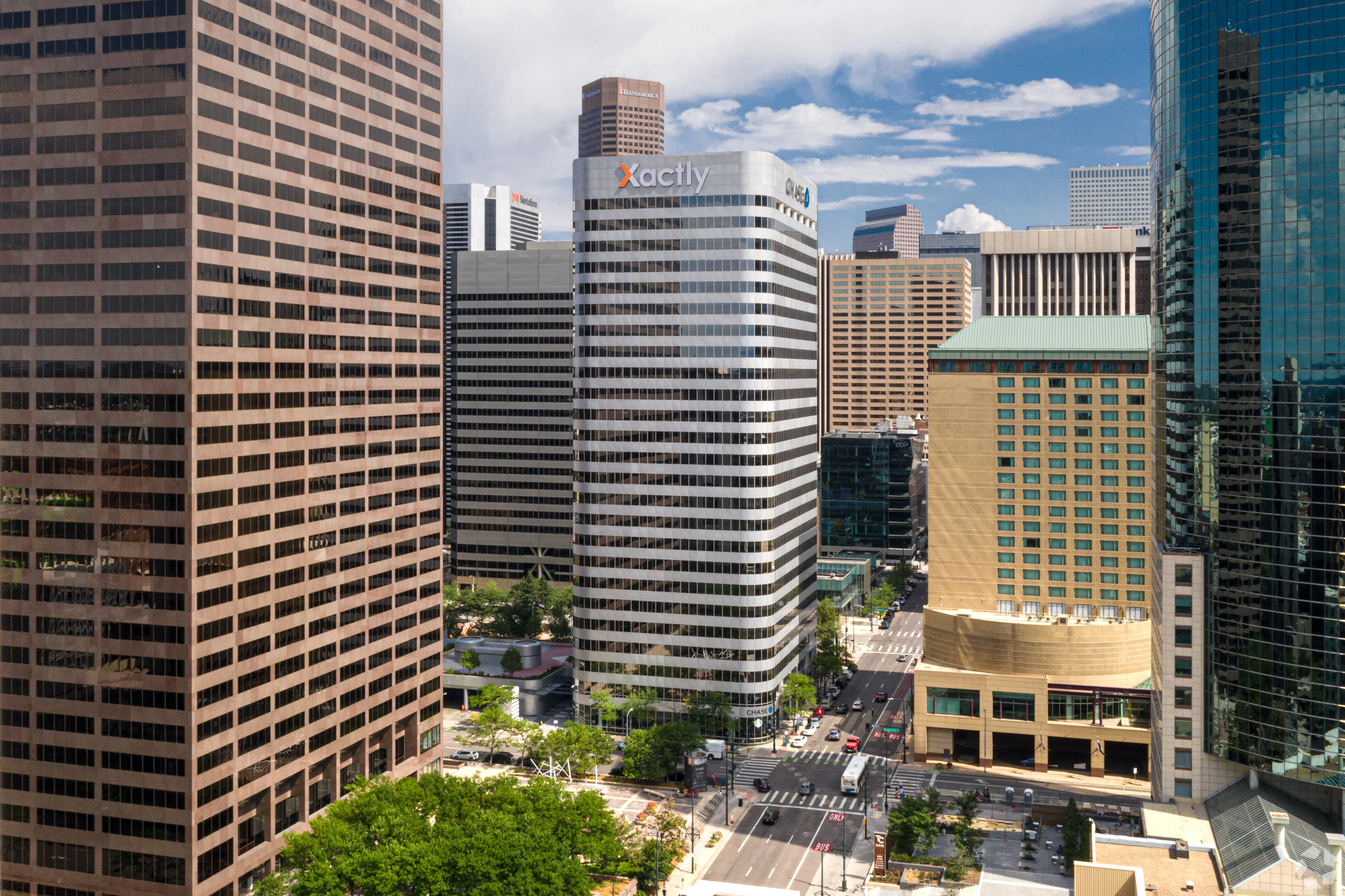 Chase Bank - Retail — Lease in Denver, CO, photo 2 of 7