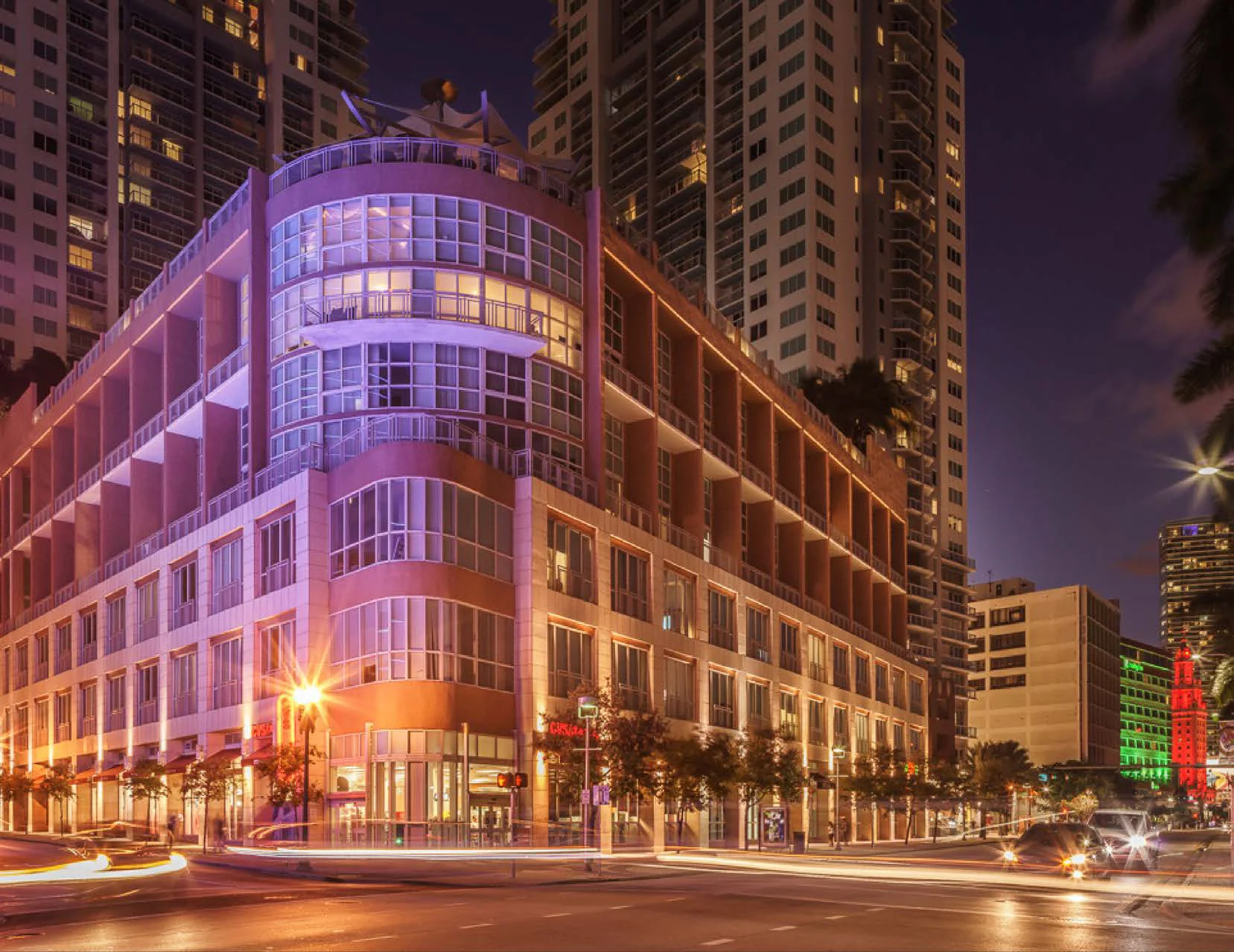 Vizcayne — Lease in Miami, FL, photo 1 of 4