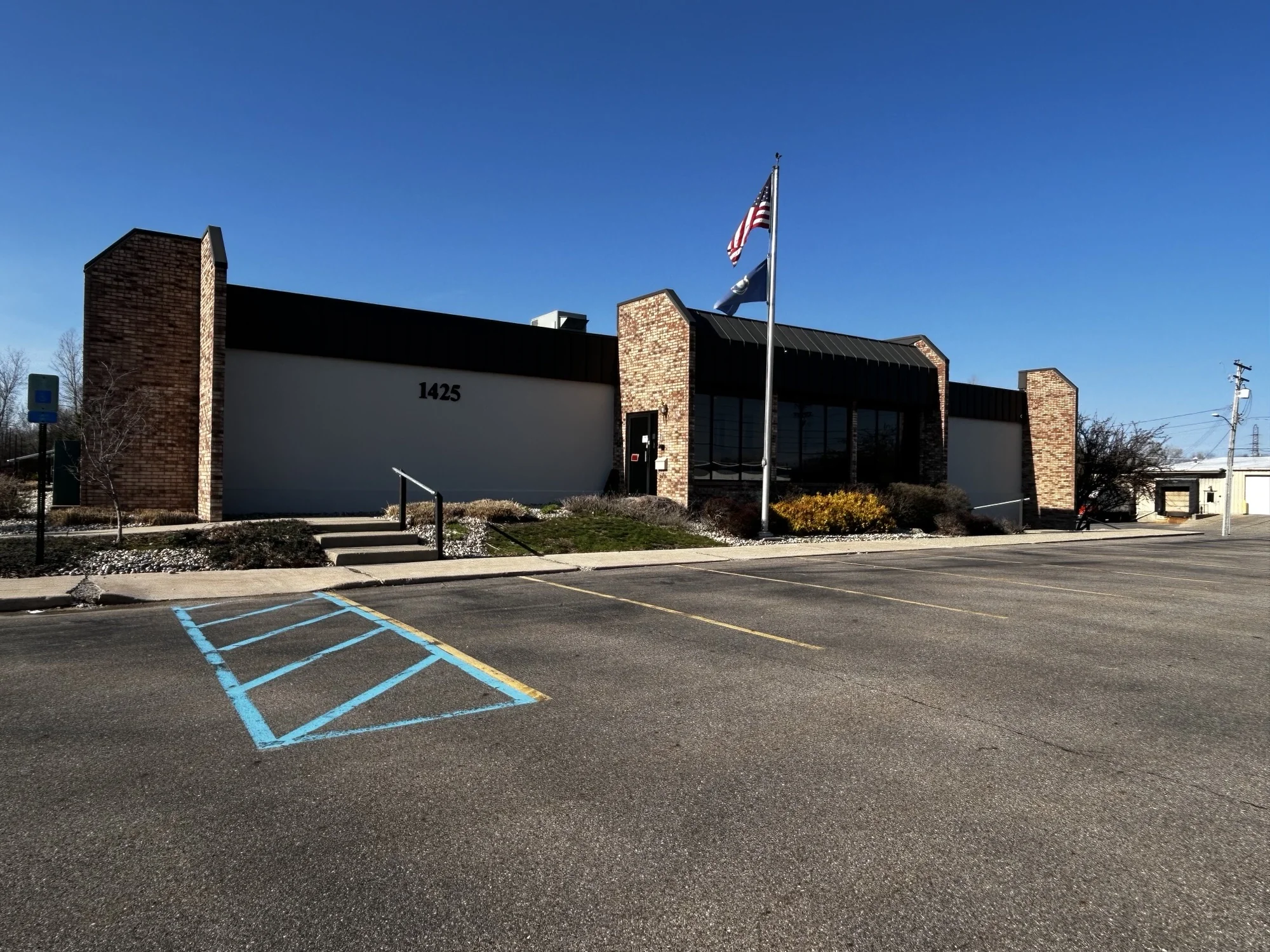 1423-1425 Keystone Ave — Sale in Lansing, MI, photo 1 of 4