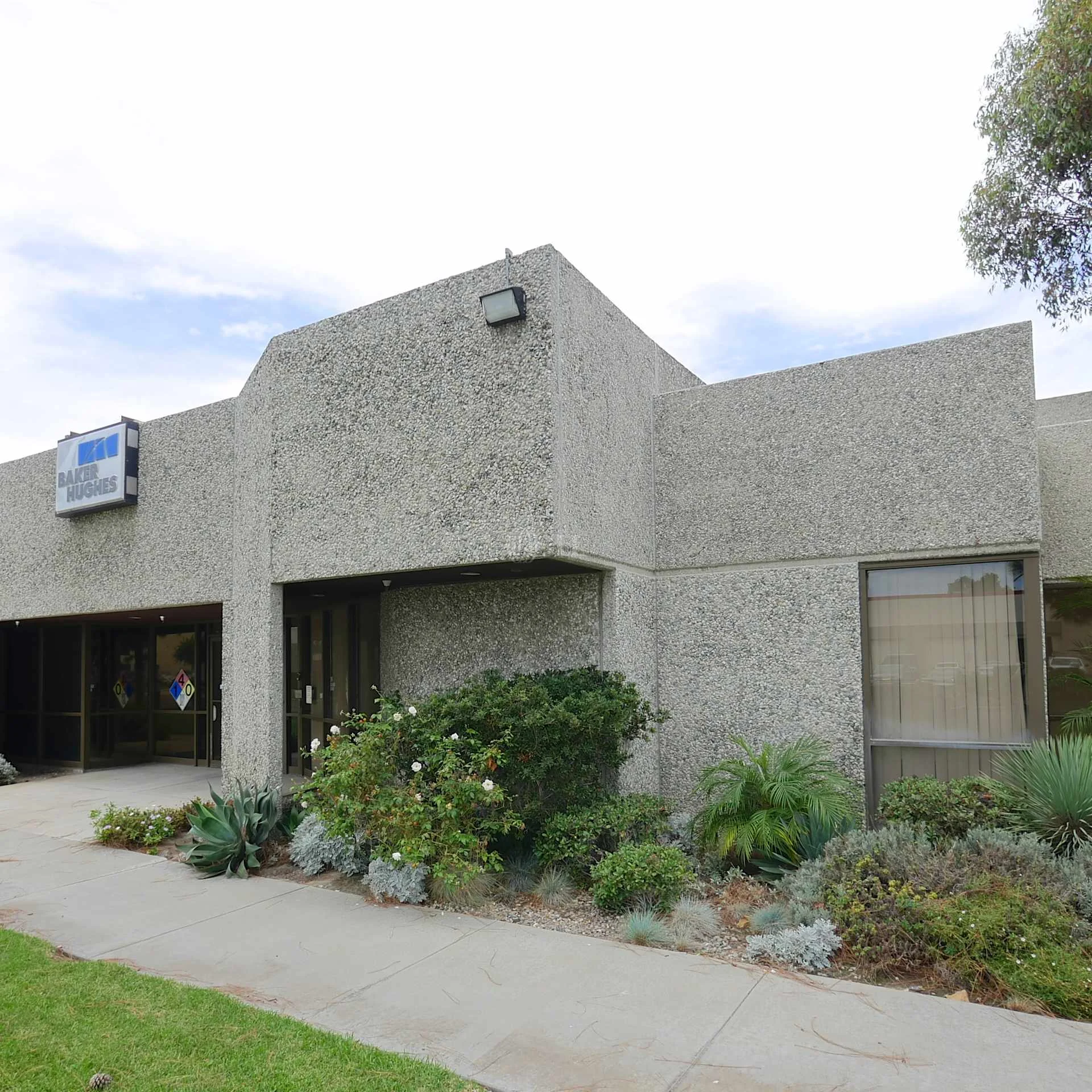 5421 Argosy Ave — Lease in Huntington Beach, CA, photo 3 of 4