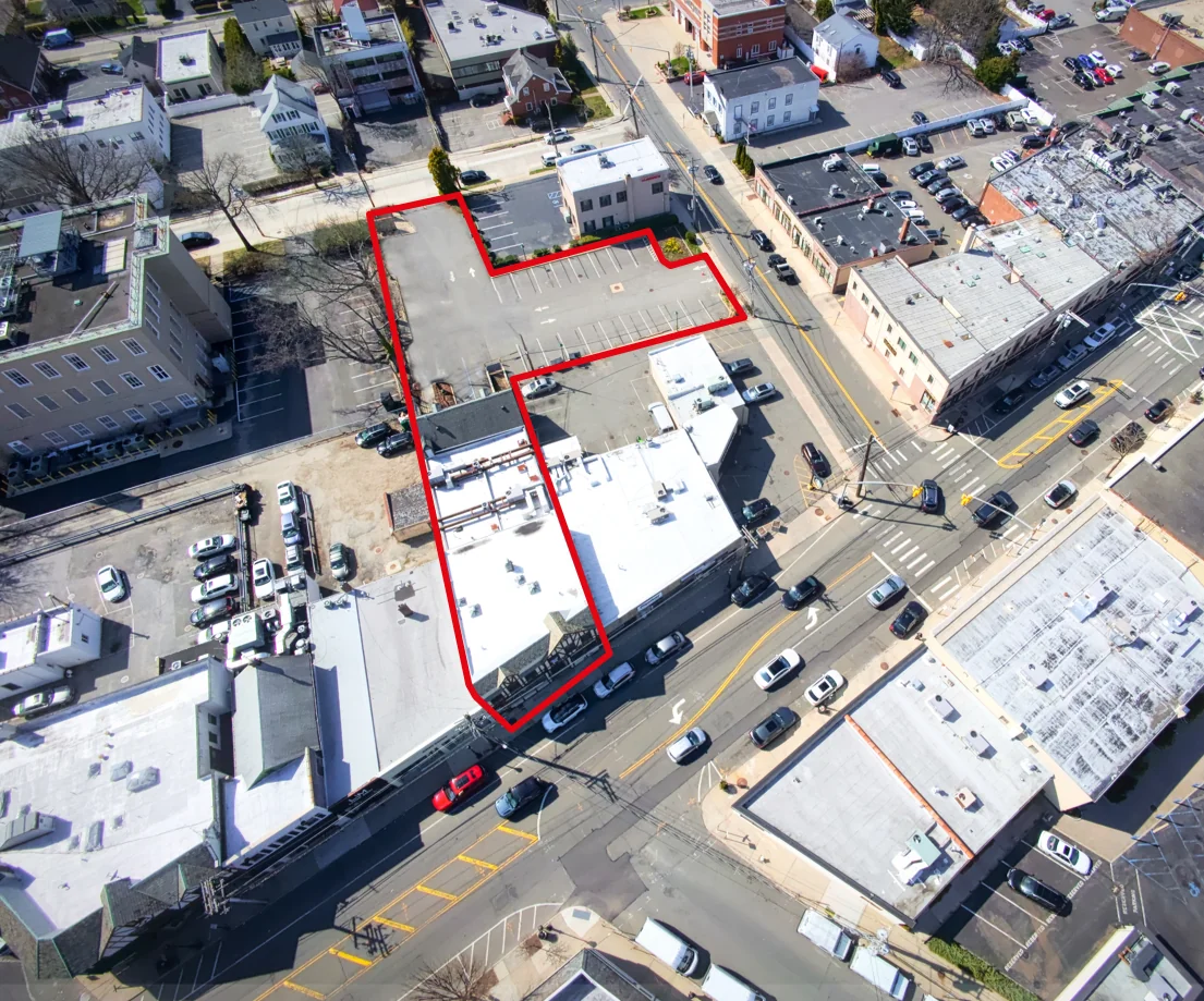 351-355 Plandome Road — Sale in Manhasset, NY, photo 2 of 8